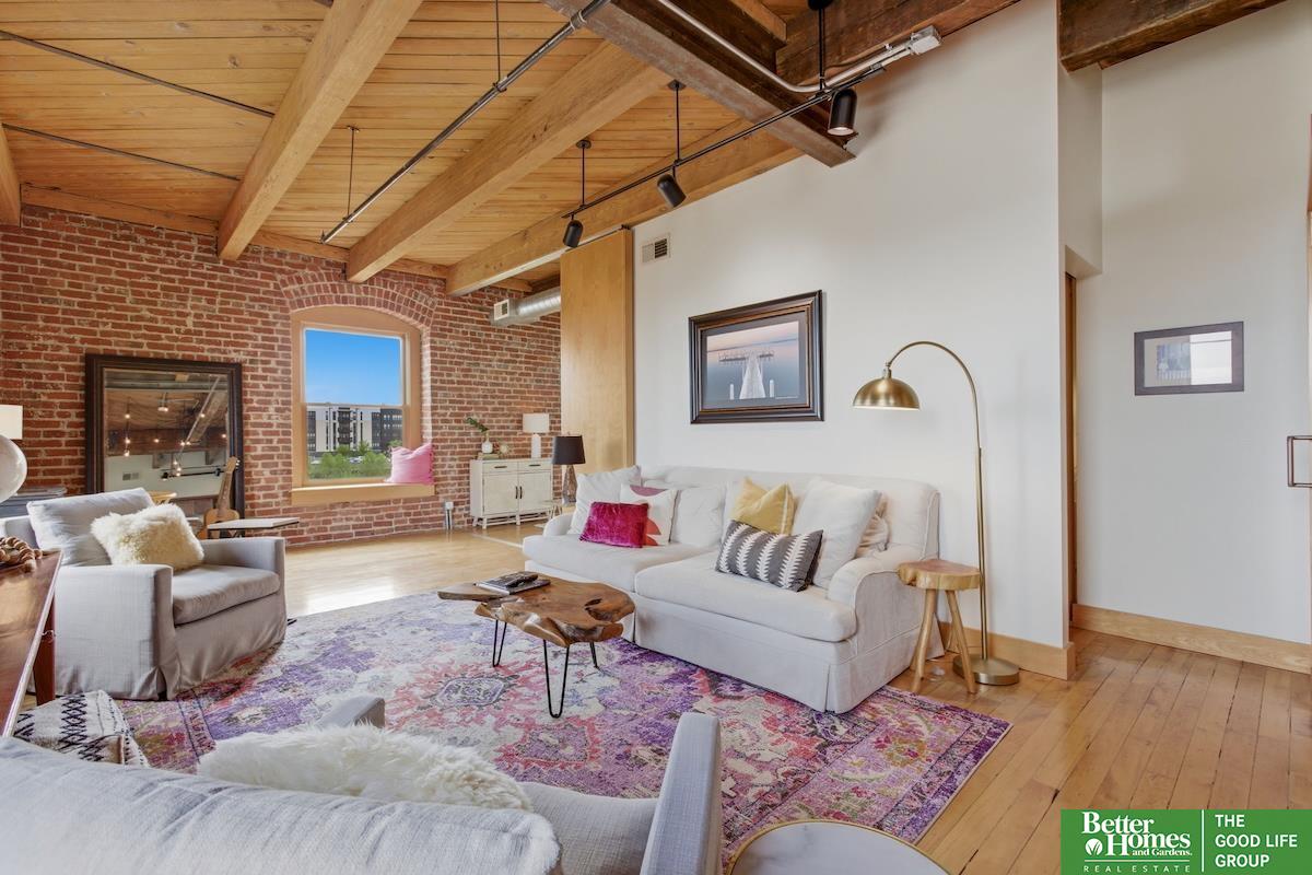 105 S 9 Street # 507