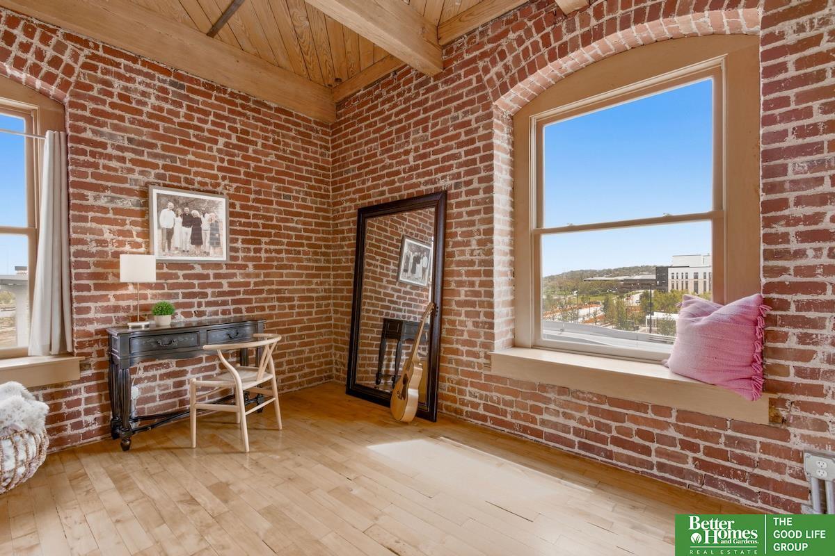 105 S 9 Street # 507