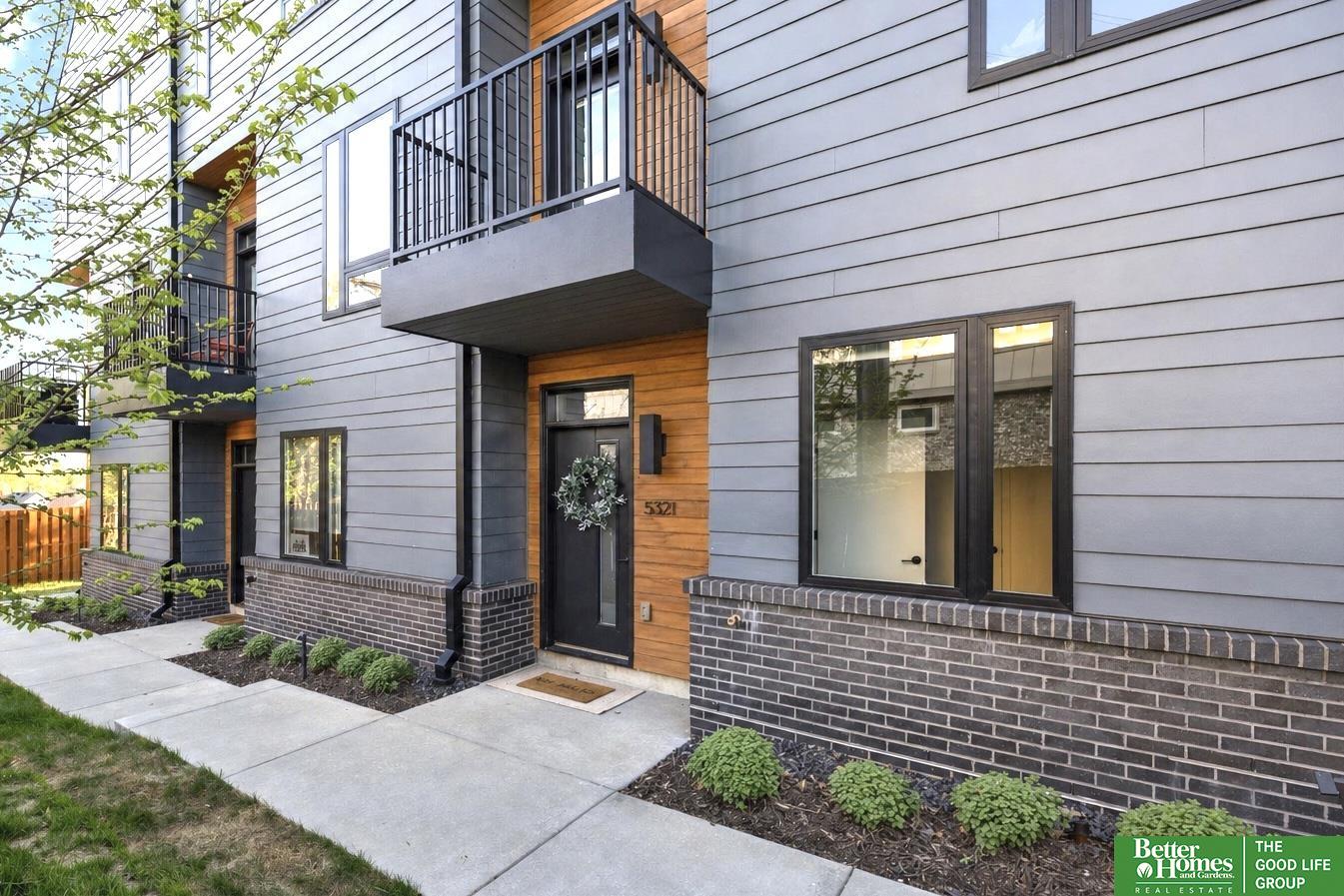 5321 Elmwood Plaza