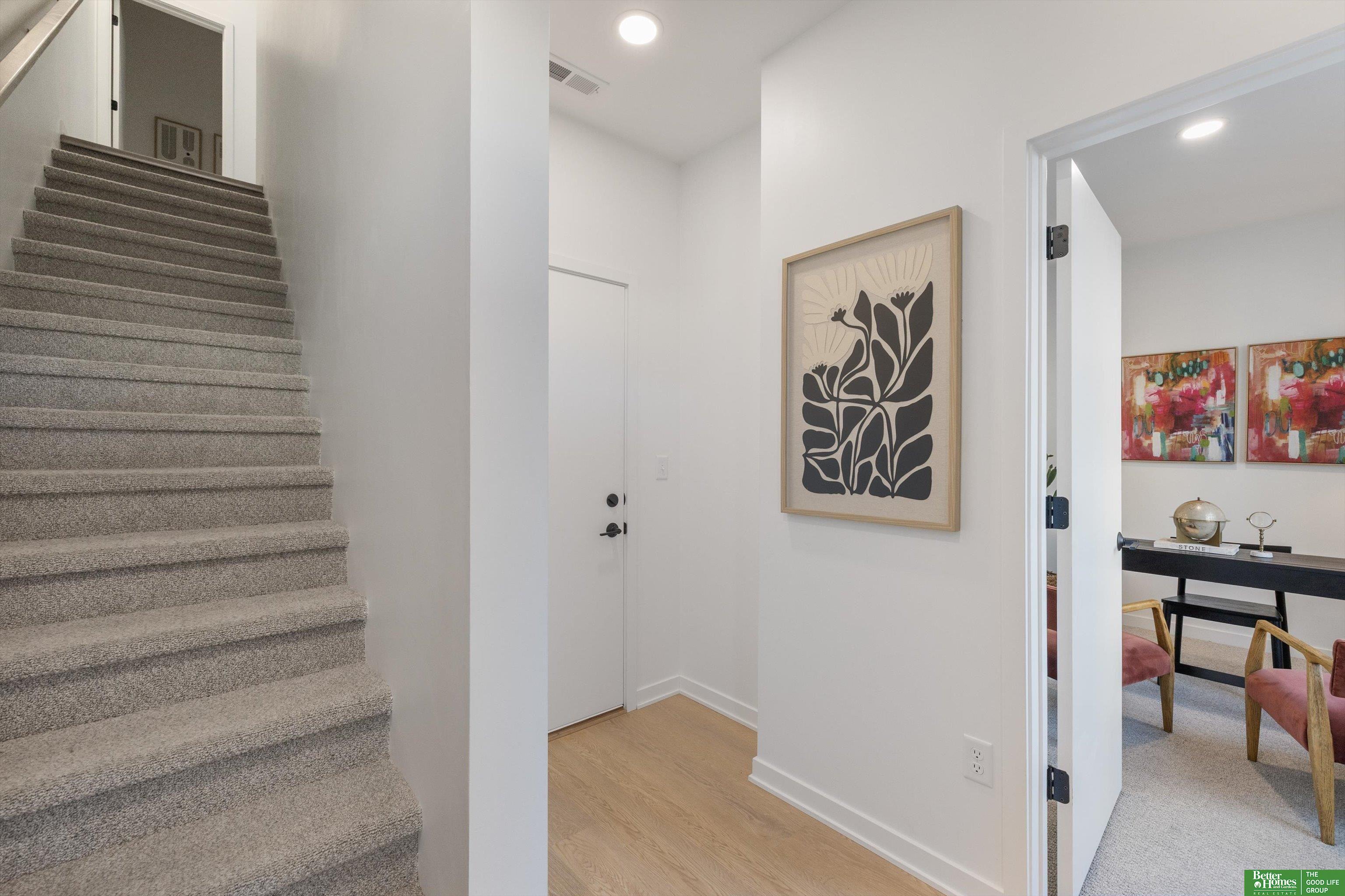 5321 Elmwood Plaza