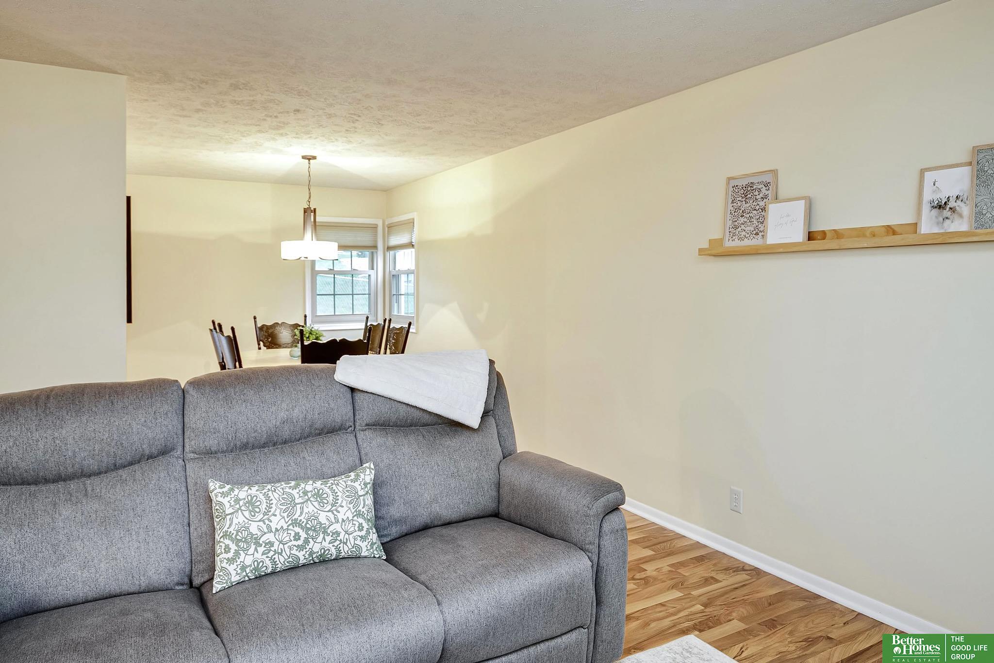 2306 S 119th Court