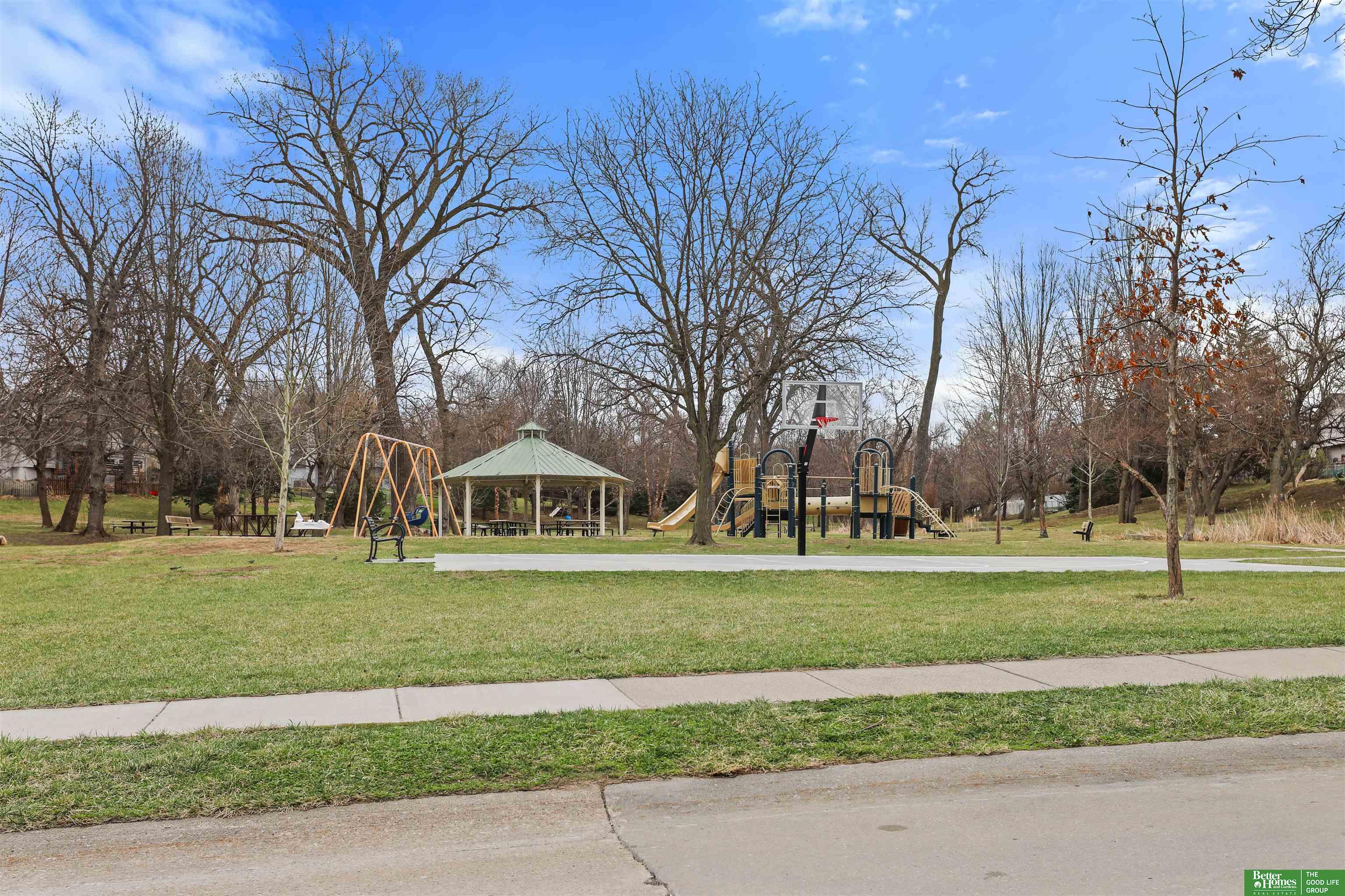 1874 N 153rd Plaza