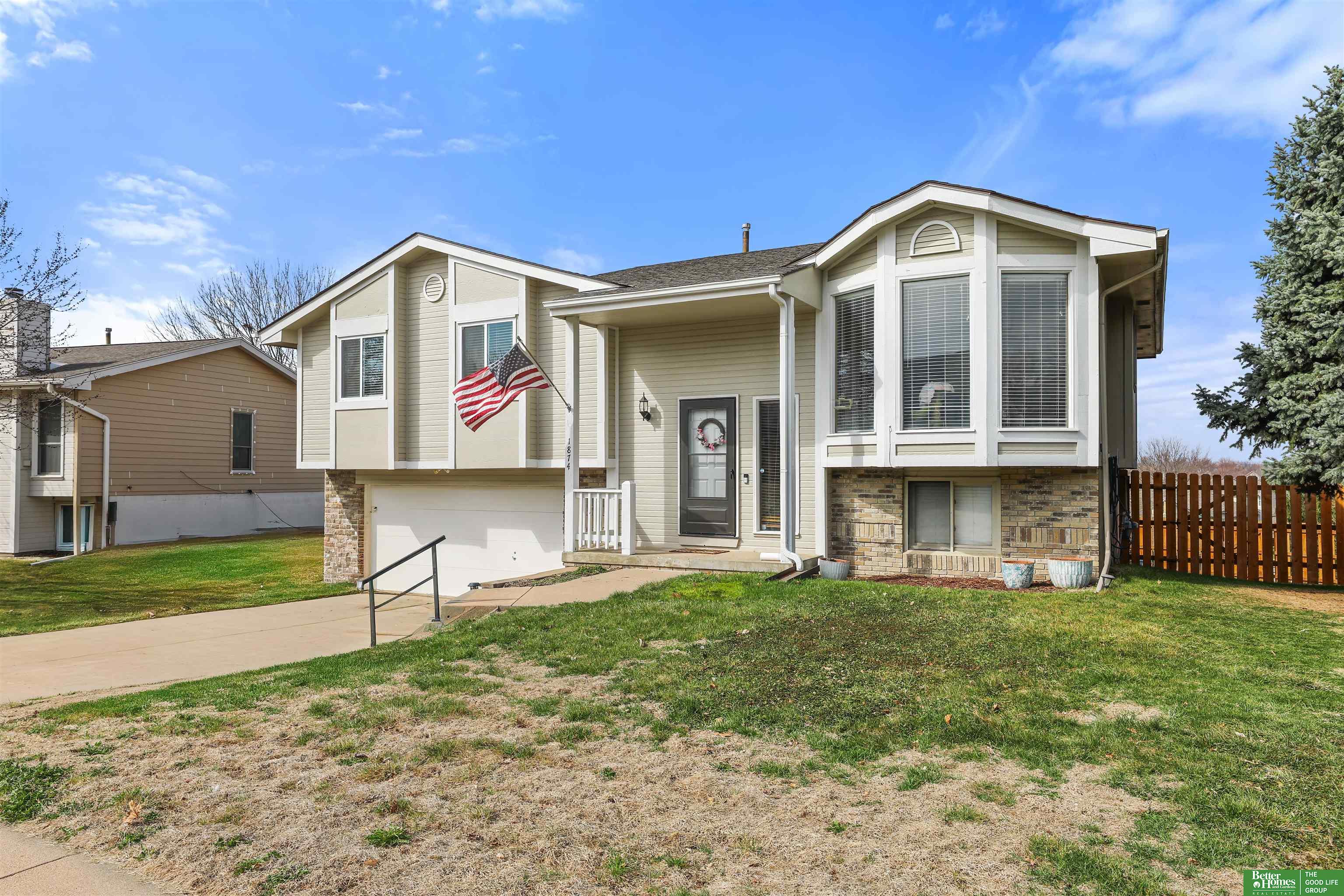 1874 N 153rd Plaza