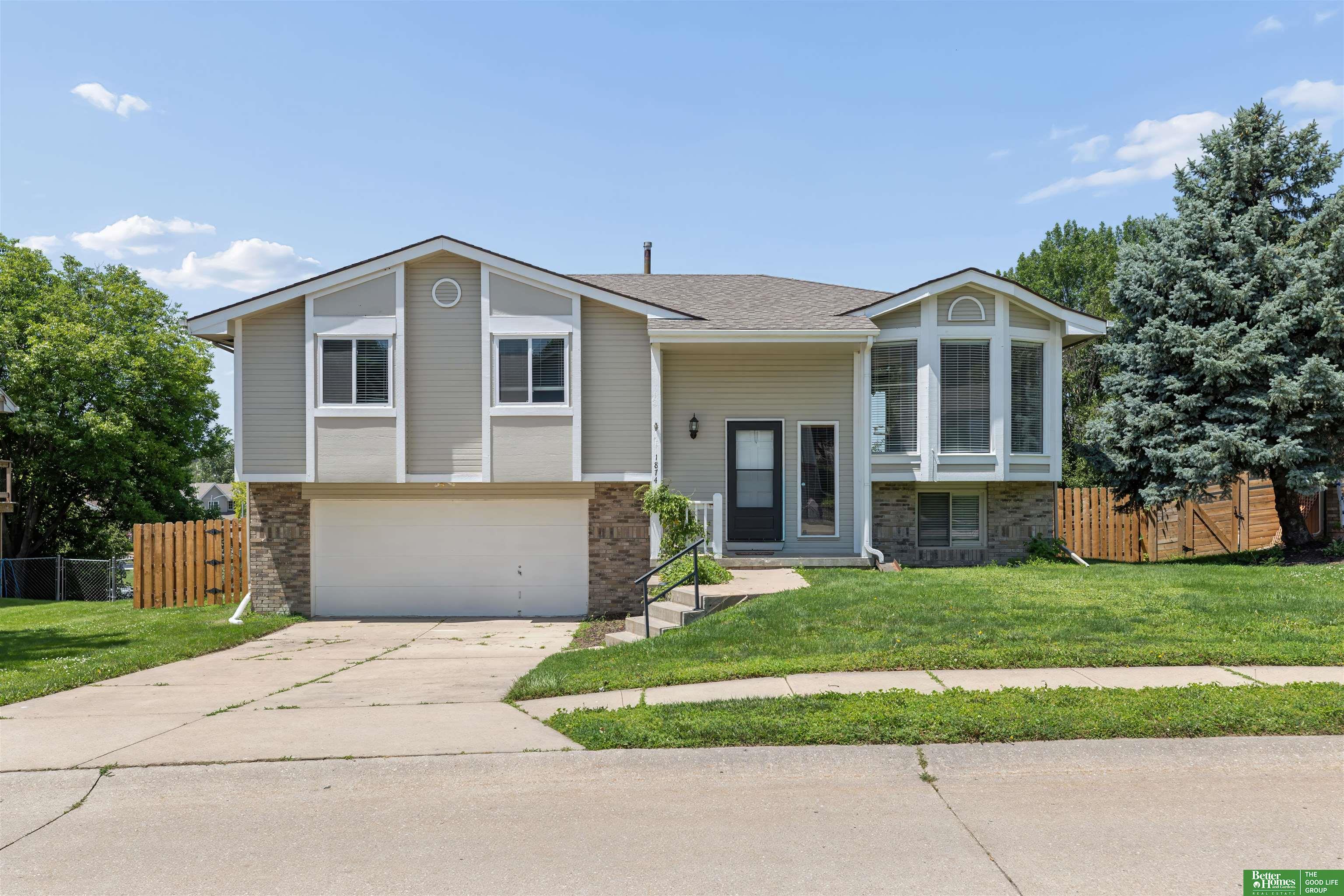 1874 N 153rd Plaza