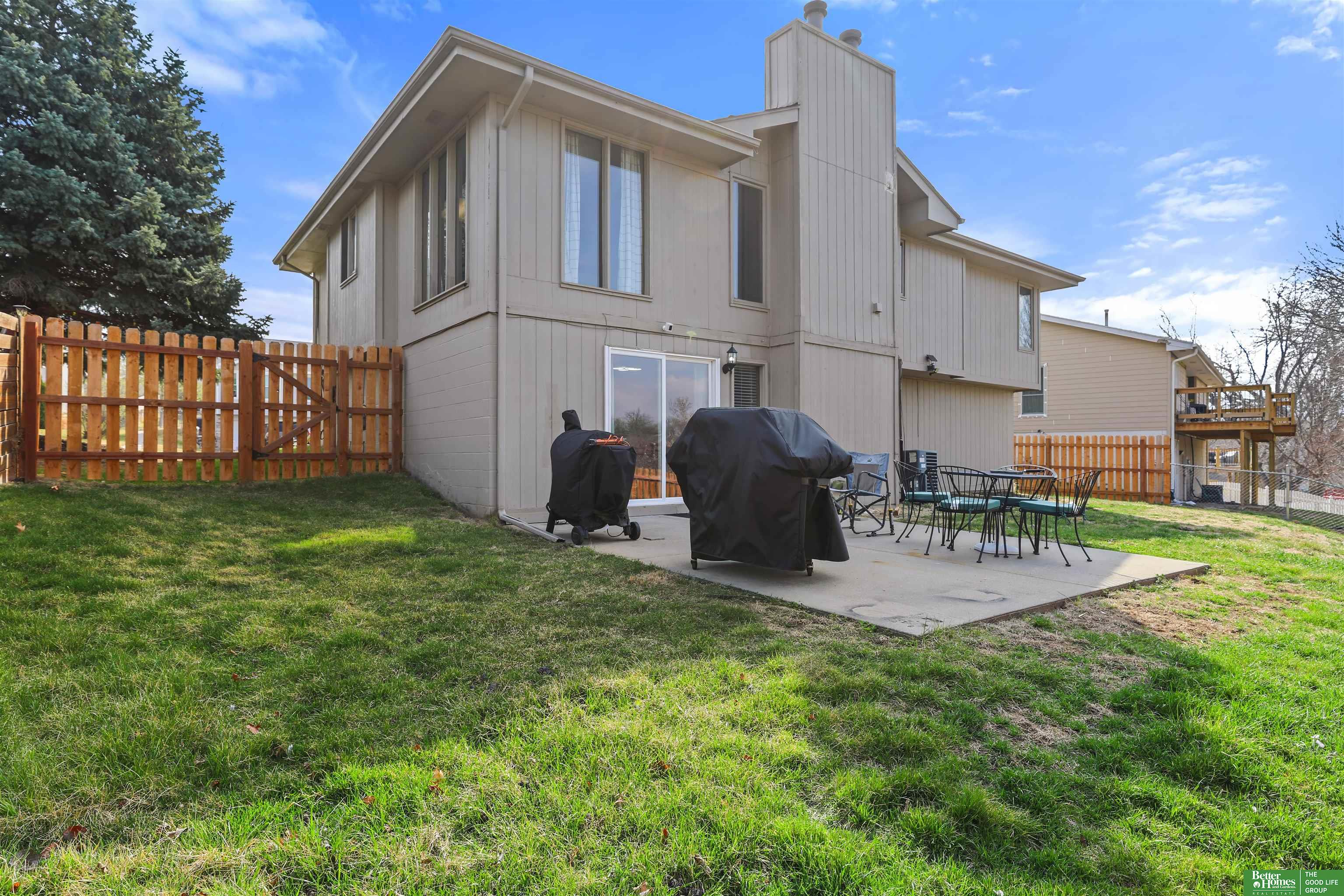 1874 N 153rd Plaza