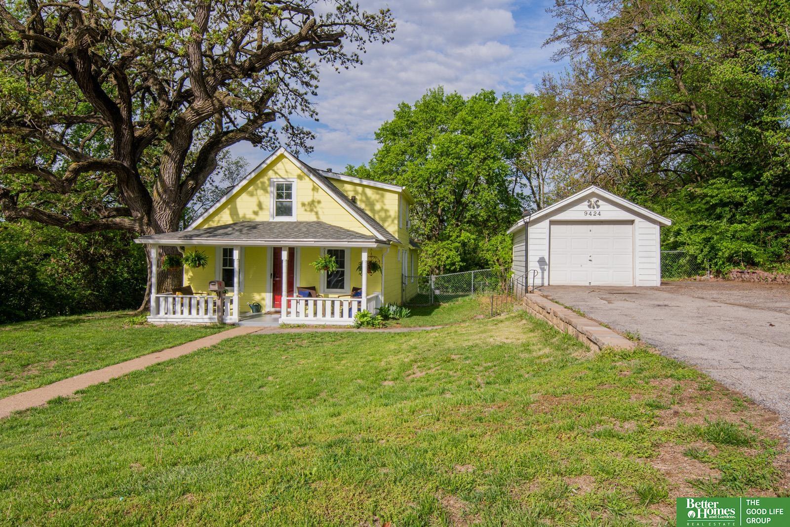 9424 N 30 Street