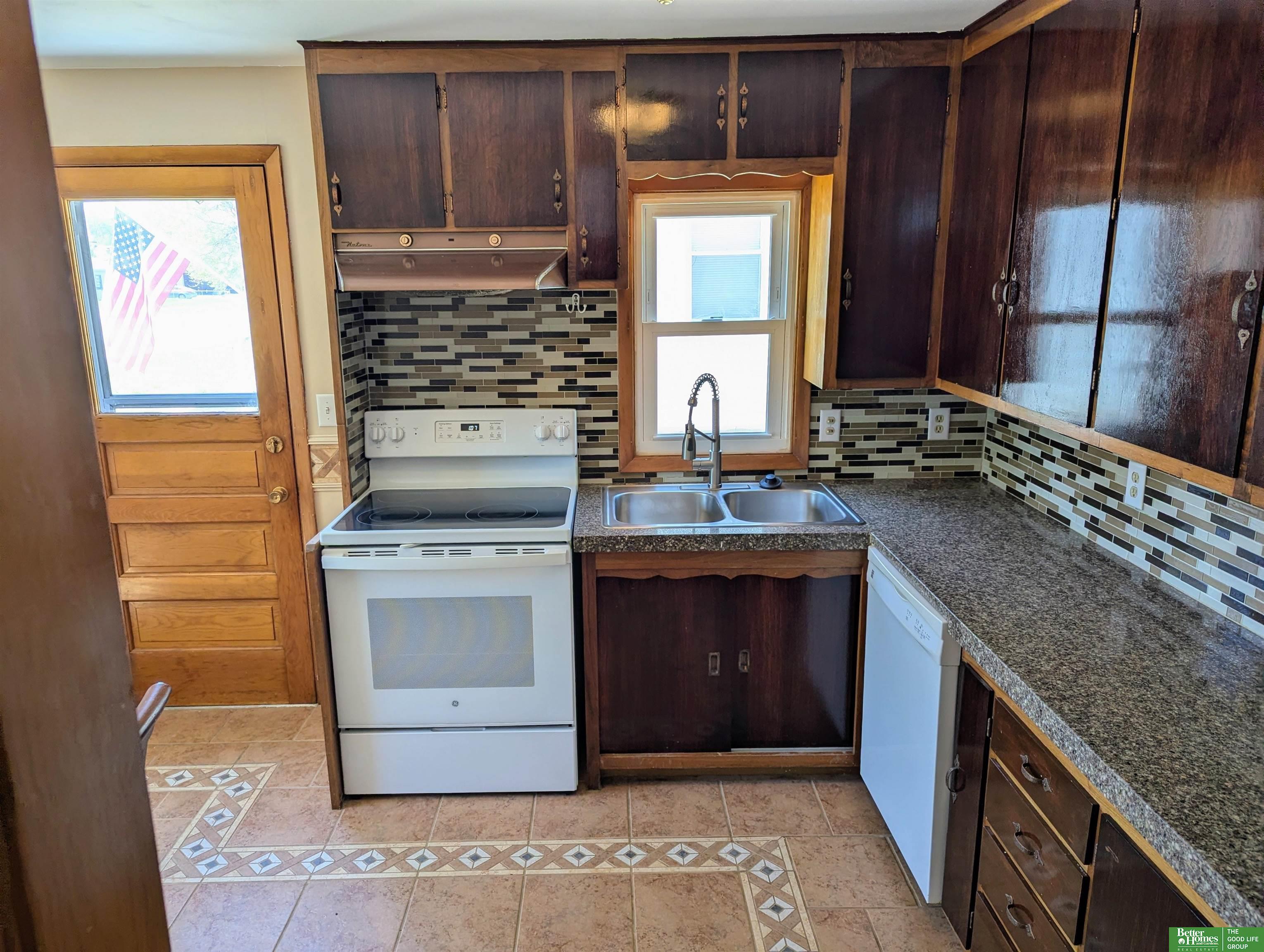 308 E Mission Avenue