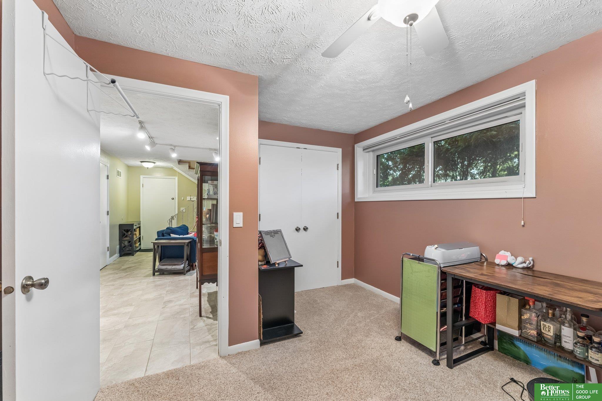 1218 N 145 Plaza