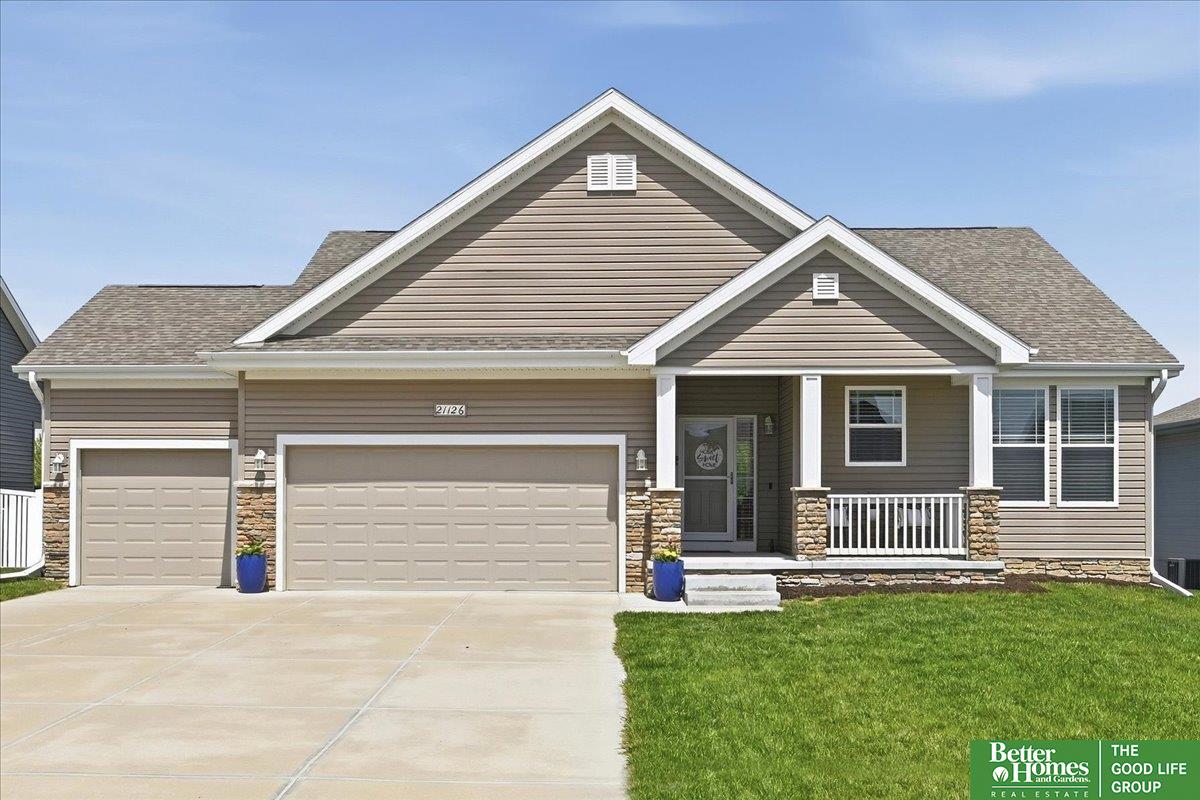 21126 Castlerock Lane