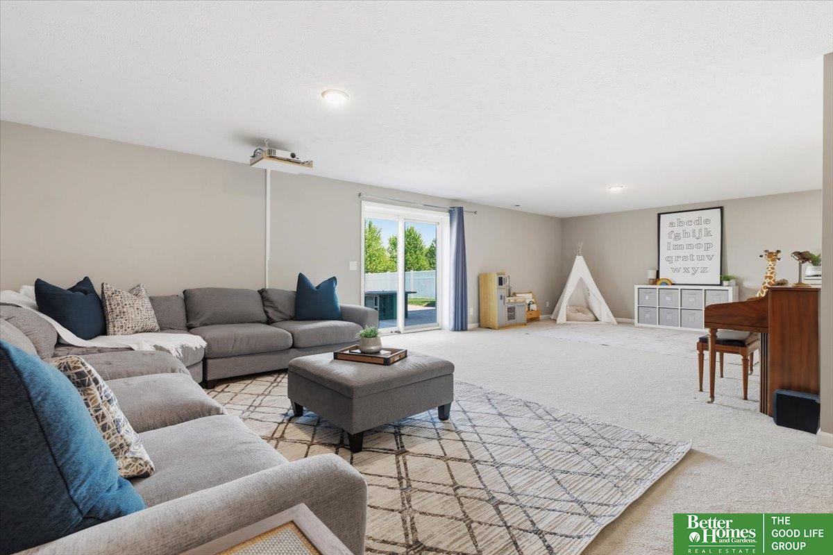 21126 Castlerock Lane