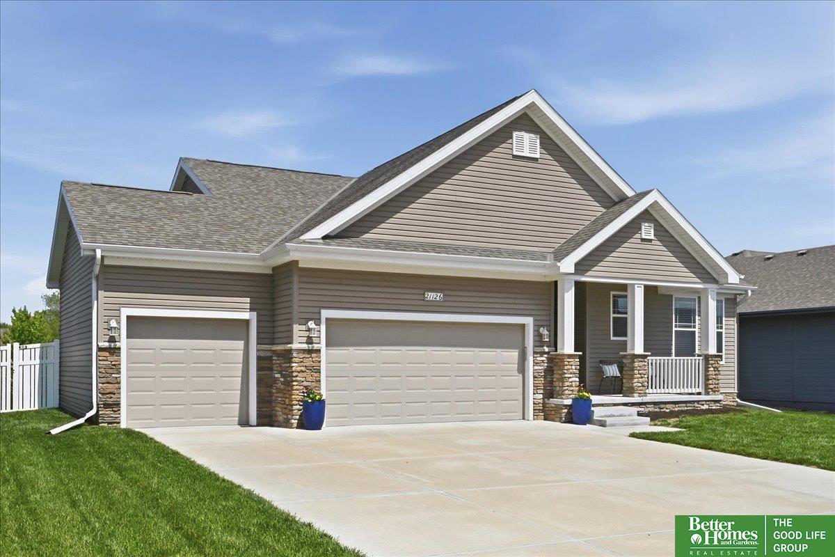21126 Castlerock Lane