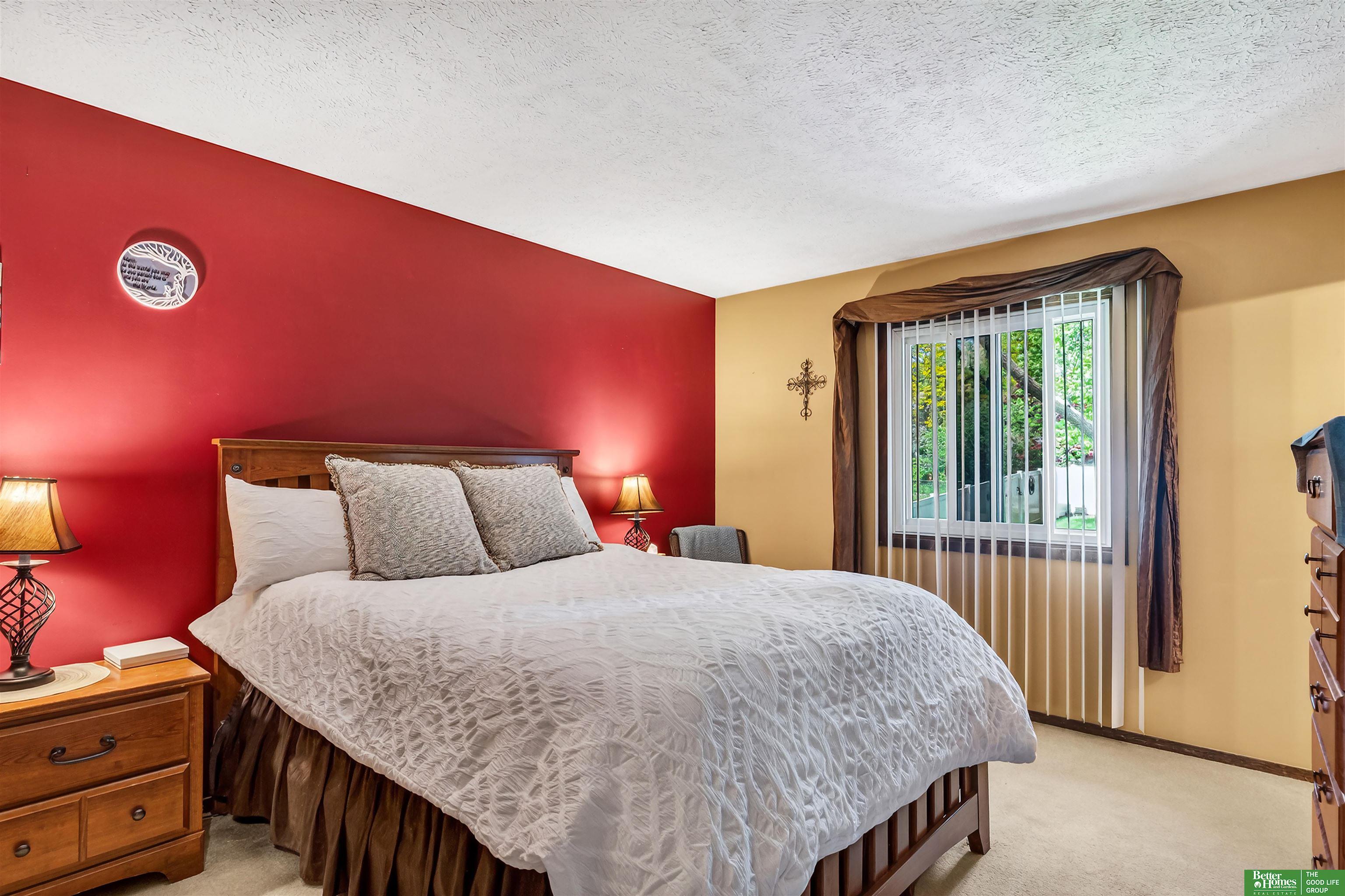 2612 Ponderosa Drive