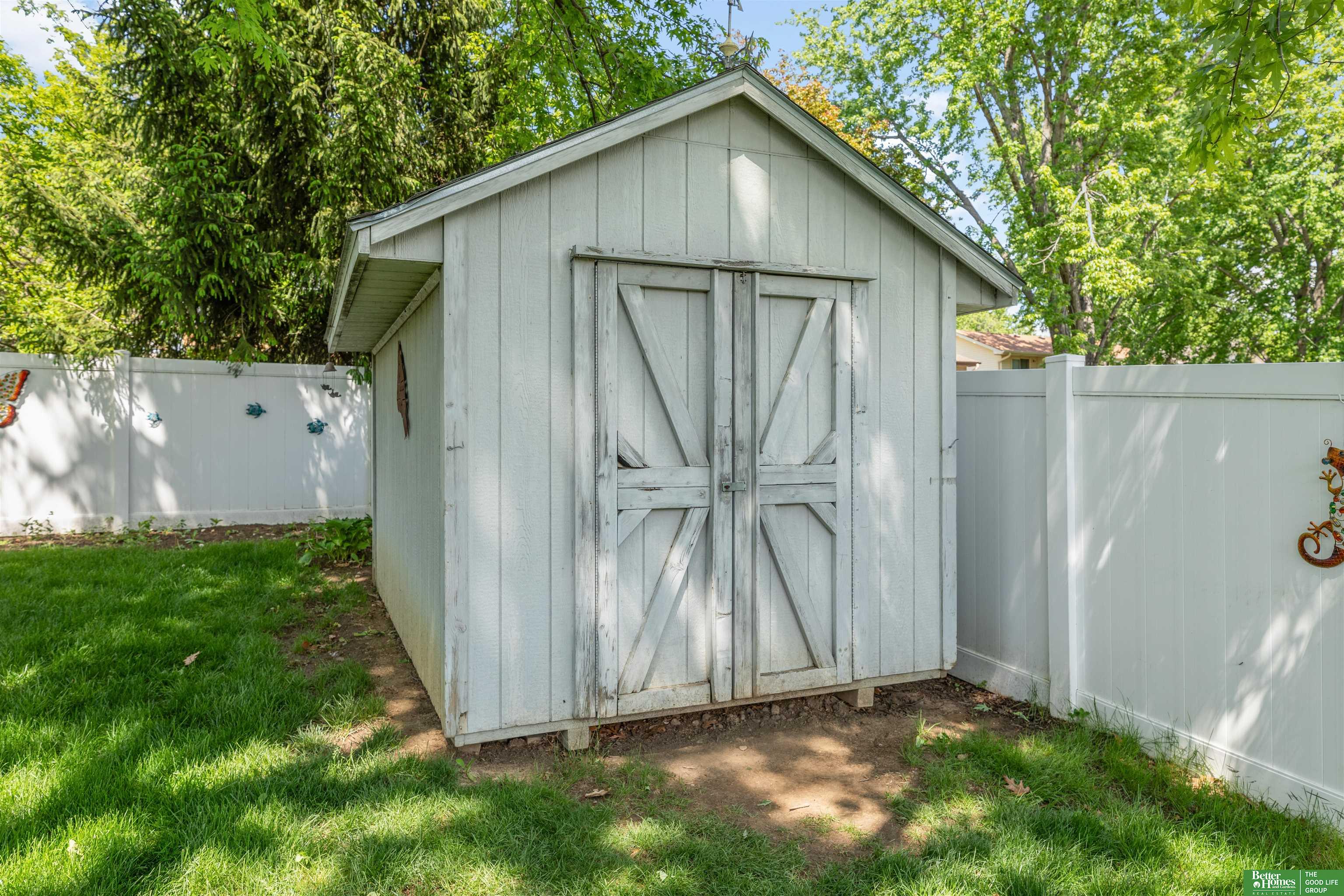 2612 Ponderosa Drive