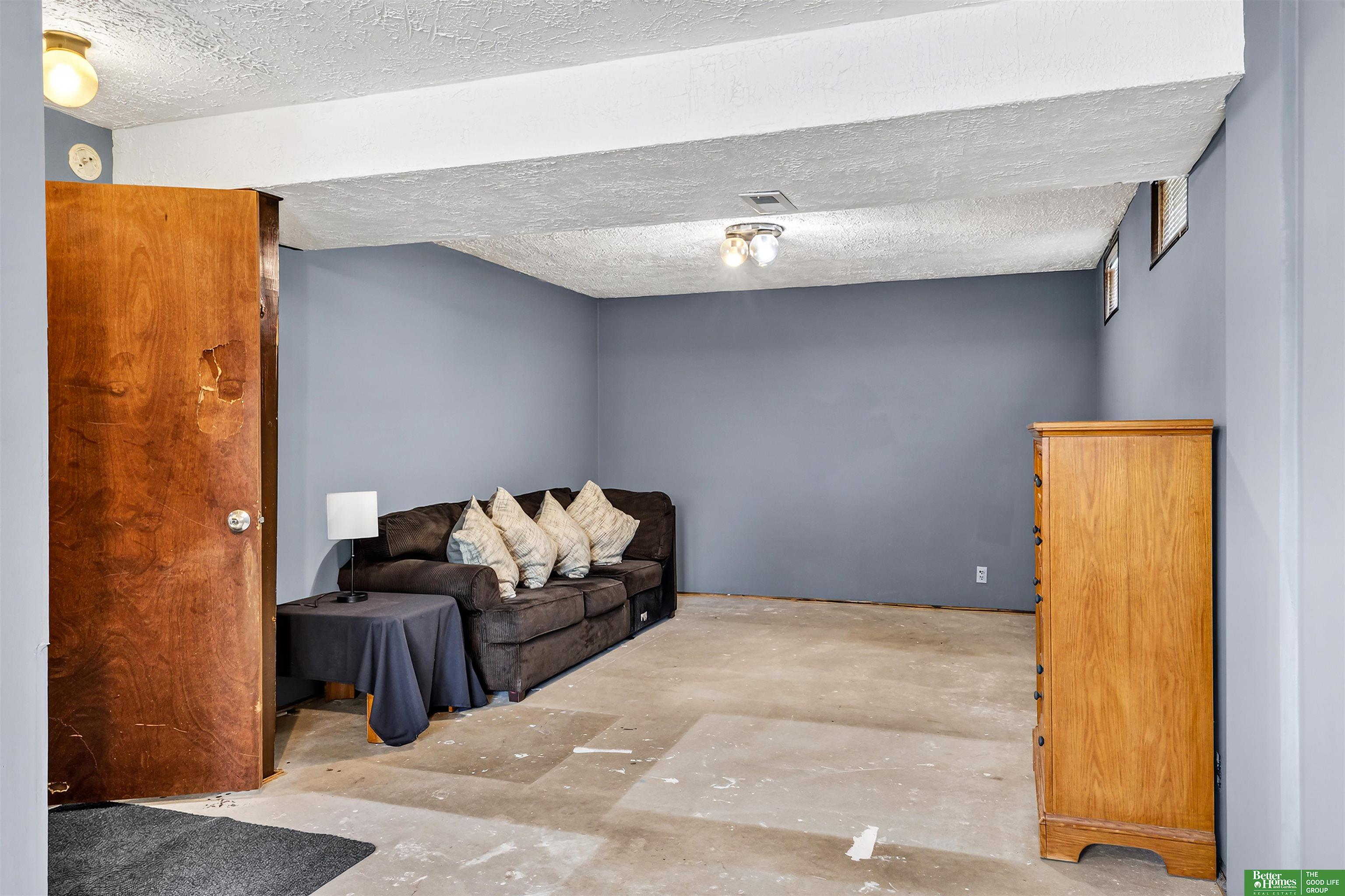 2612 Ponderosa Drive