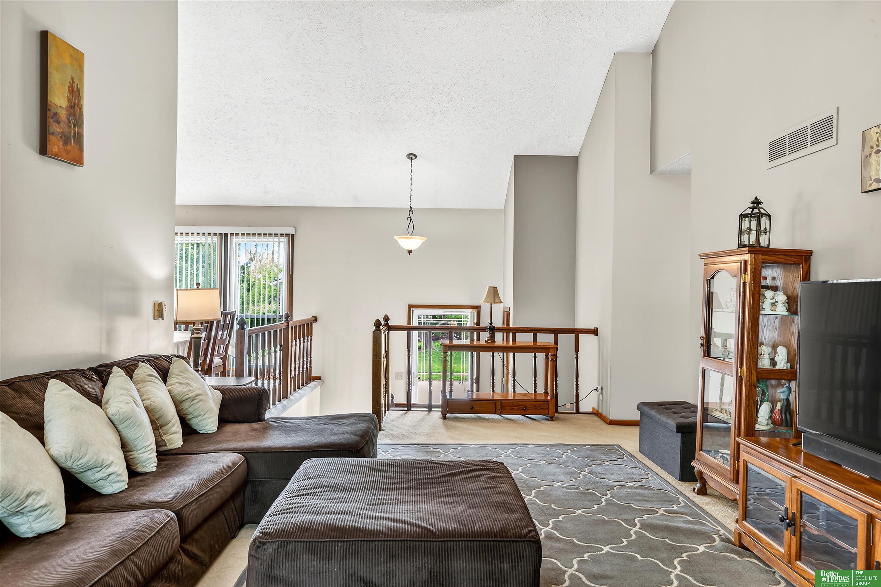 2612 Ponderosa Drive