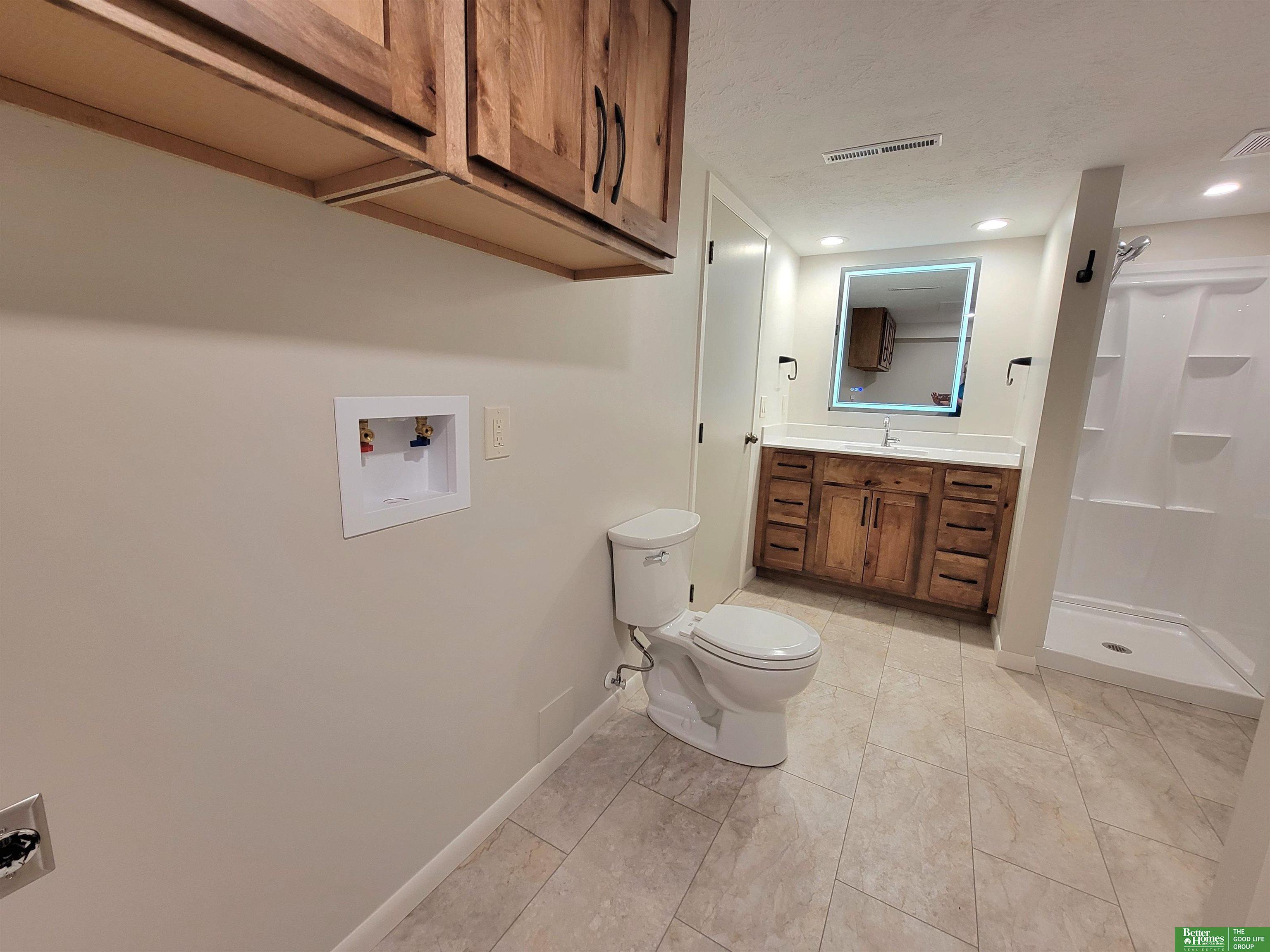 1010 10th Street