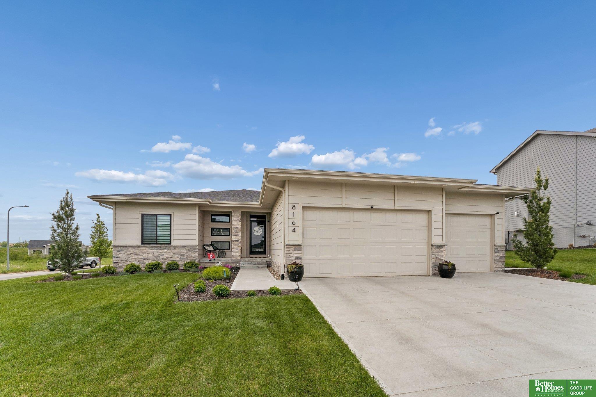 8164 S 184th Terrace