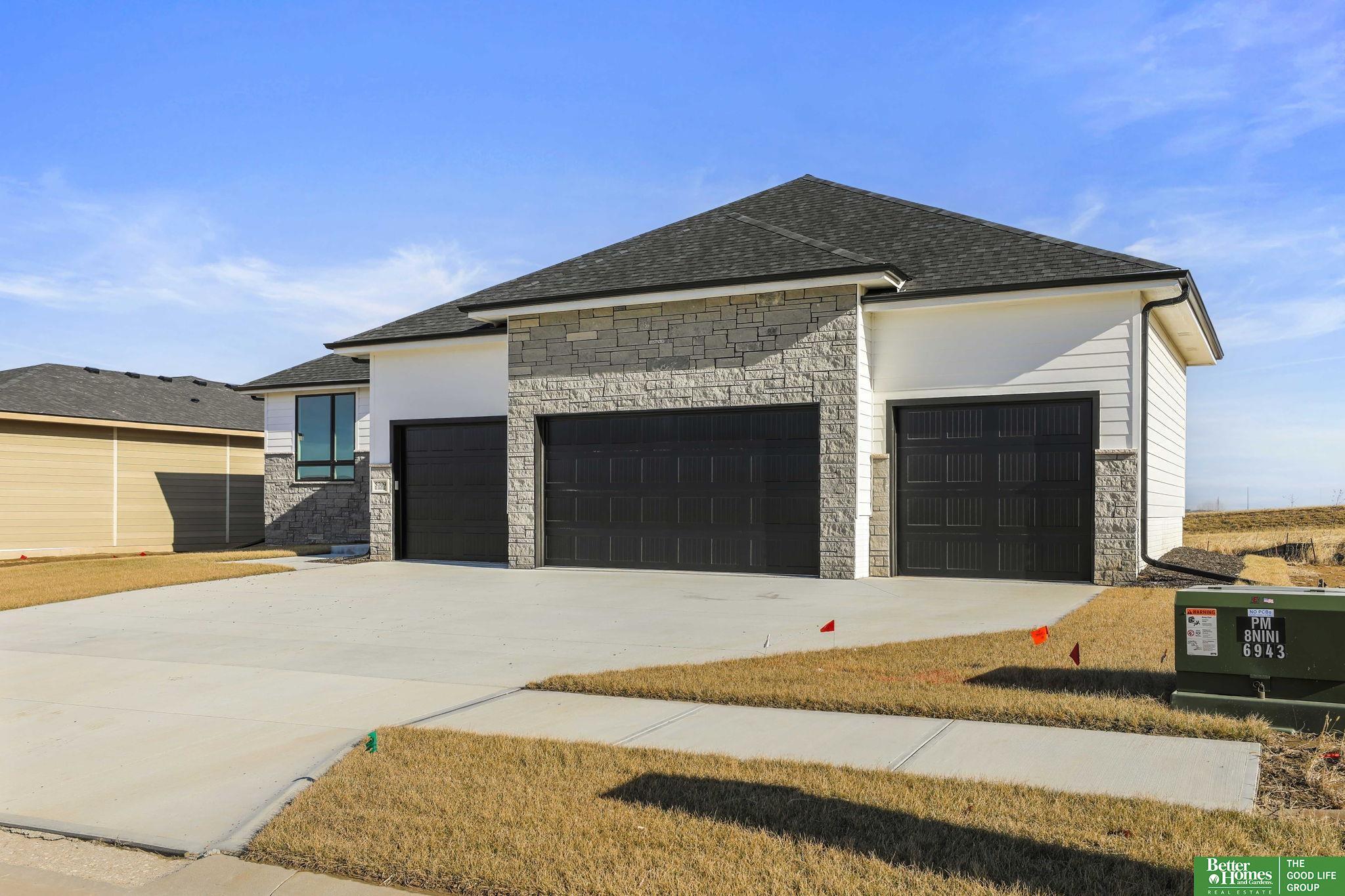 5709 N 195th Street