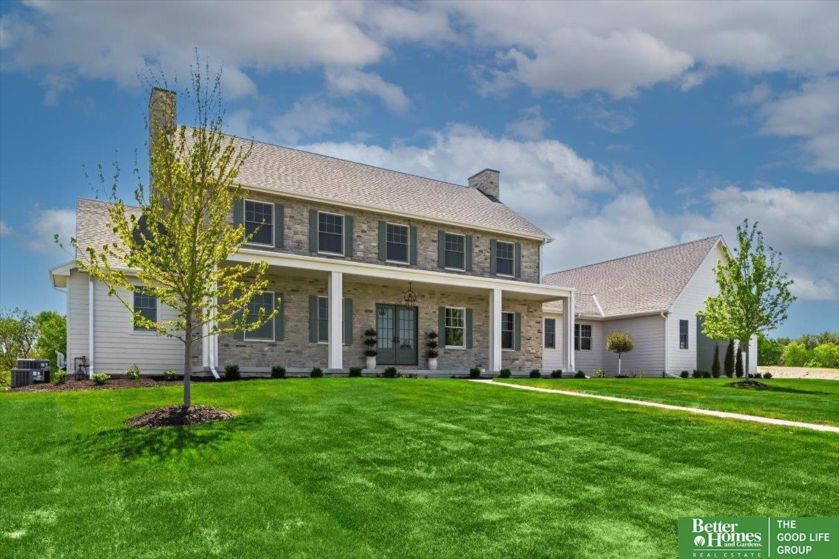 22569 Crestline Circle