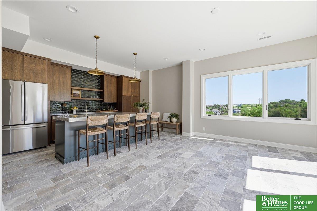 22569 Crestline Circle
