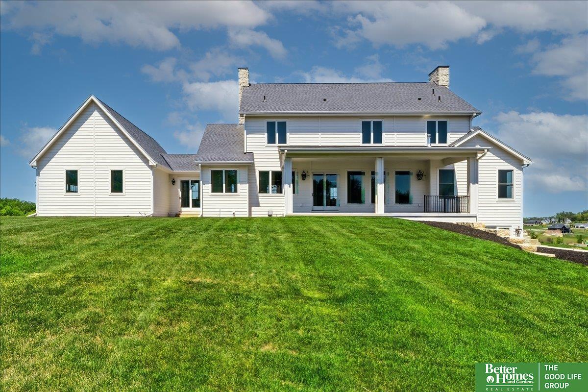 22569 Crestline Circle