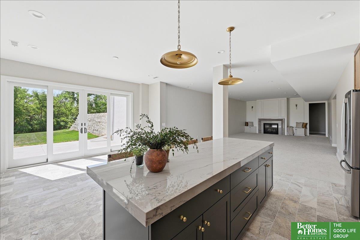 22569 Crestline Circle