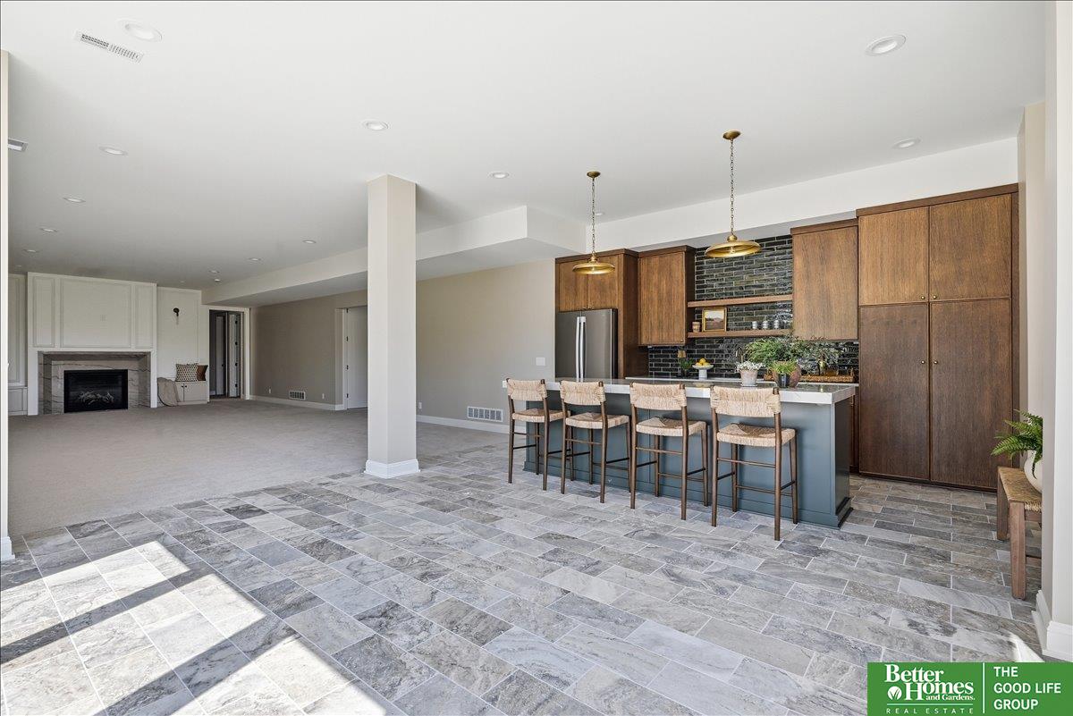 22569 Crestline Circle
