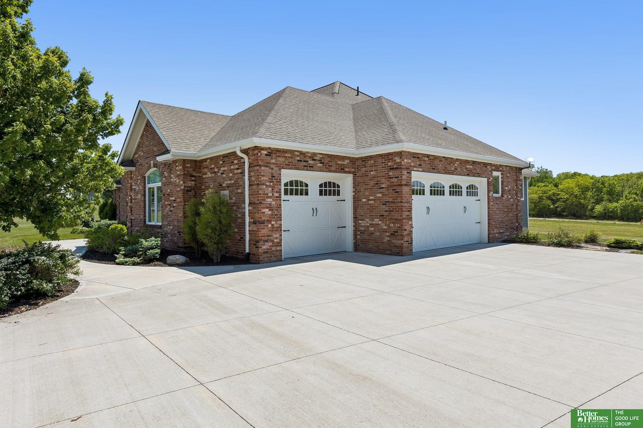 15521 S 79th Circle
