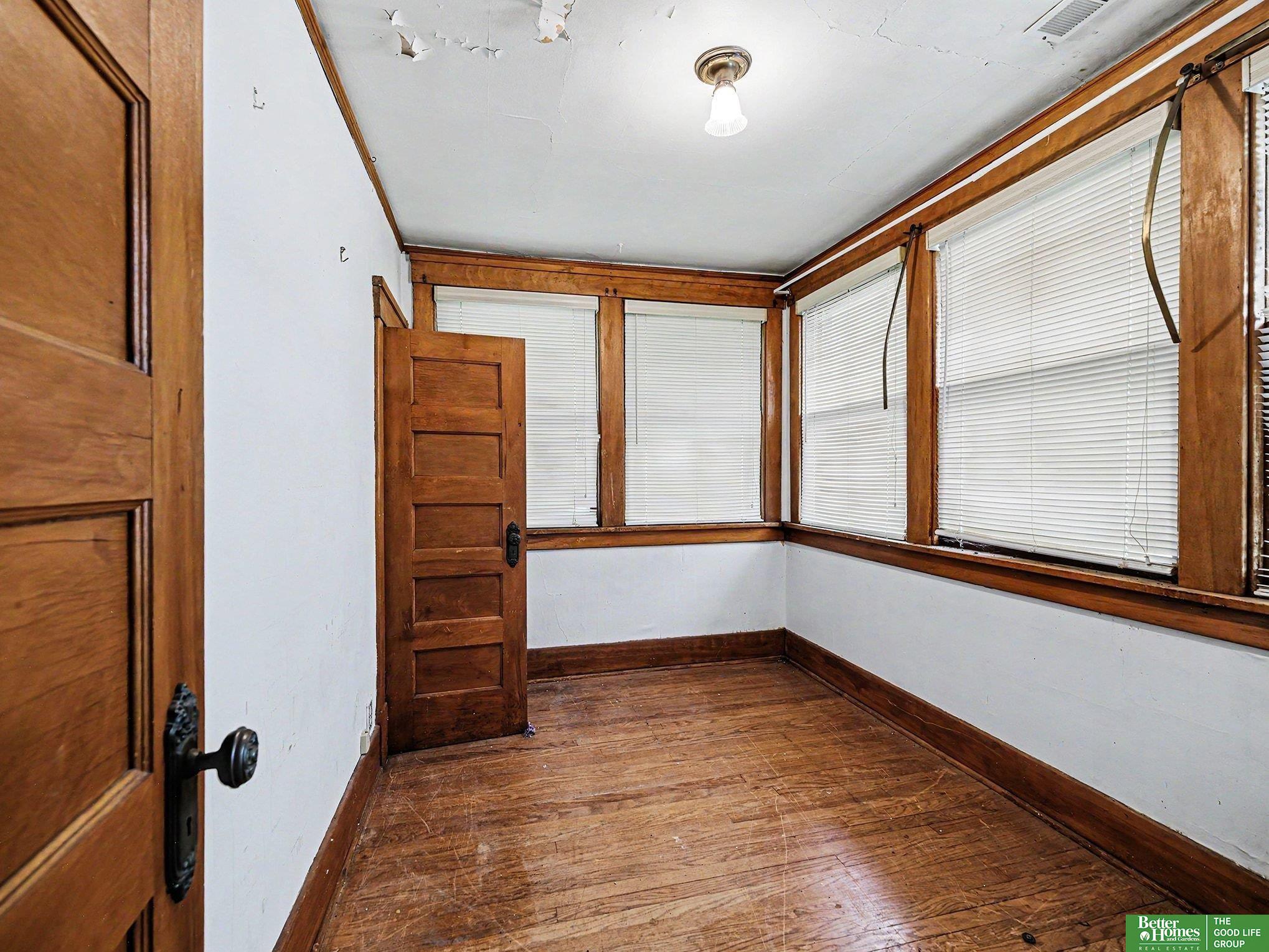 2430 Fontenelle Boulevard