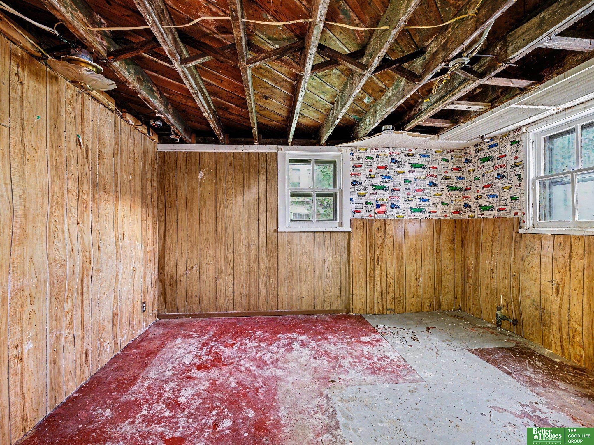 2430 Fontenelle Boulevard
