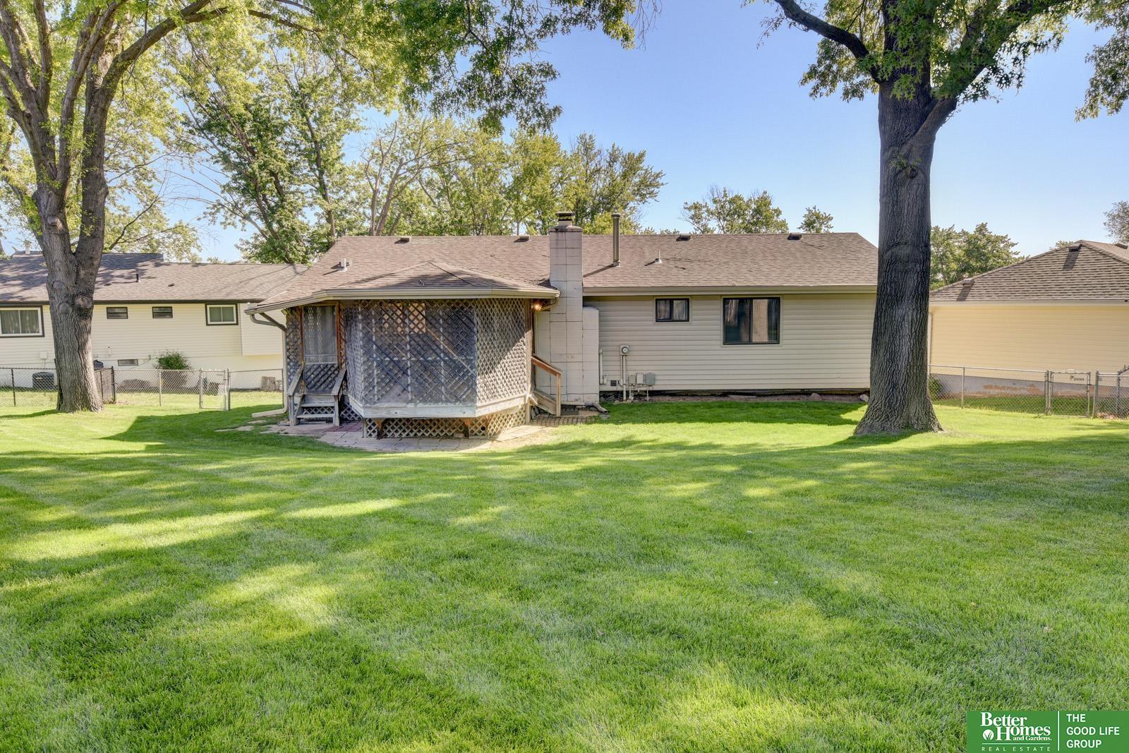 13941 Washington Circle