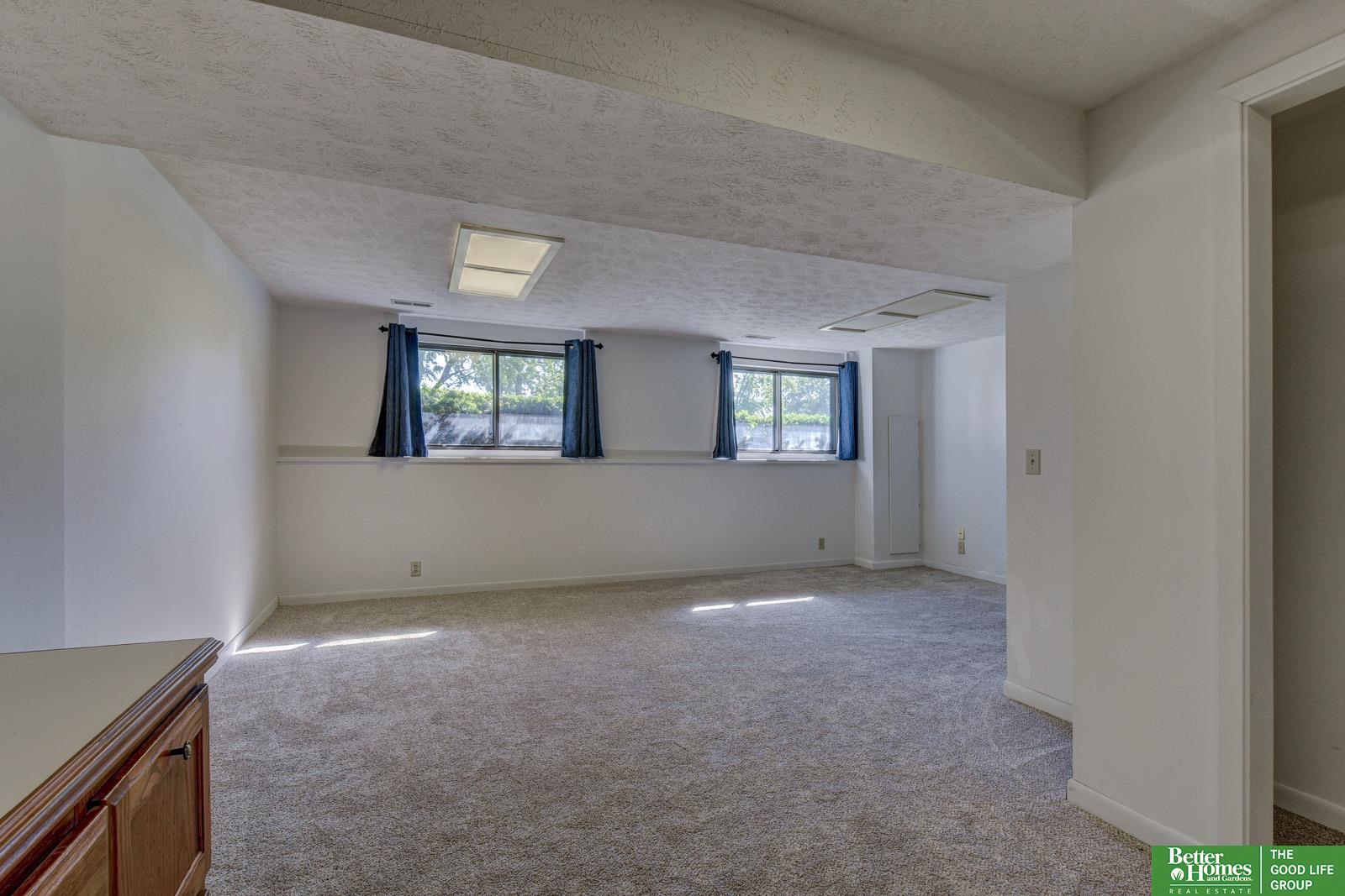 13941 Washington Circle