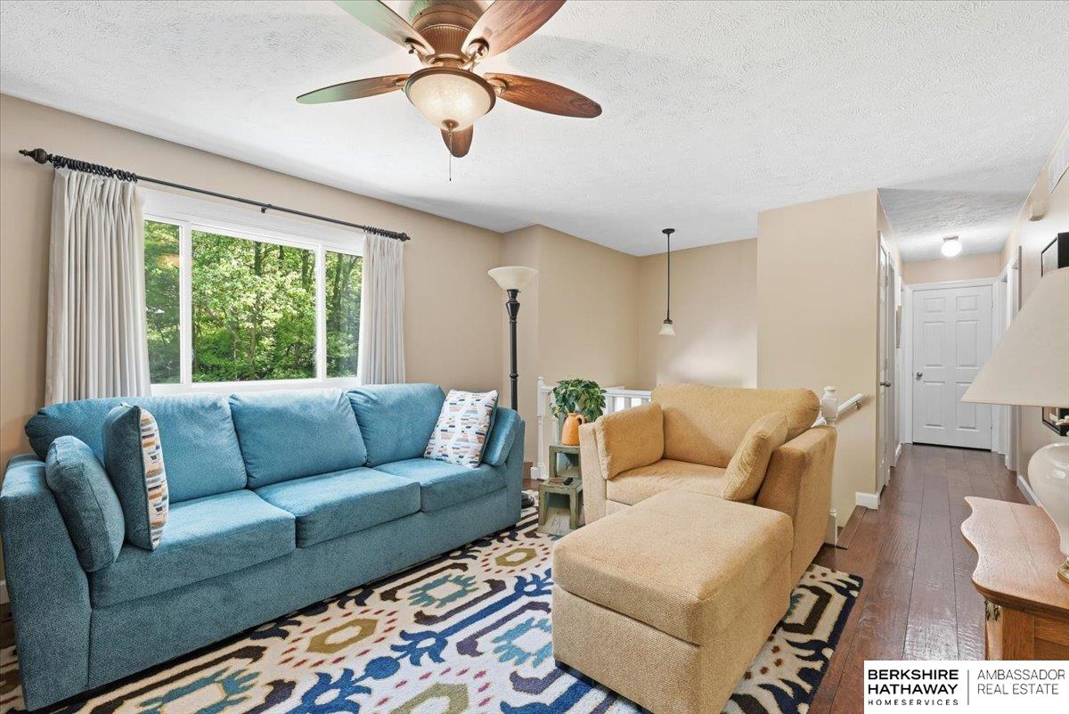 1123 Sandy Lane