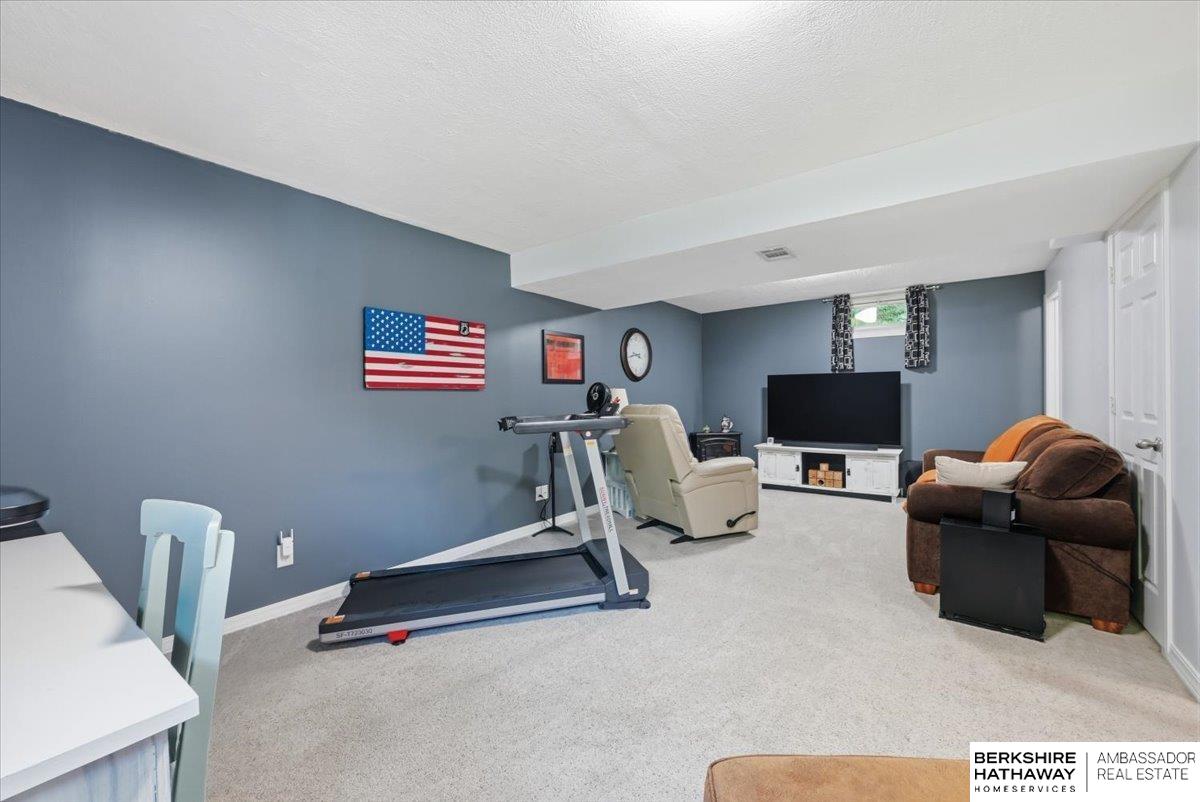 1123 Sandy Lane