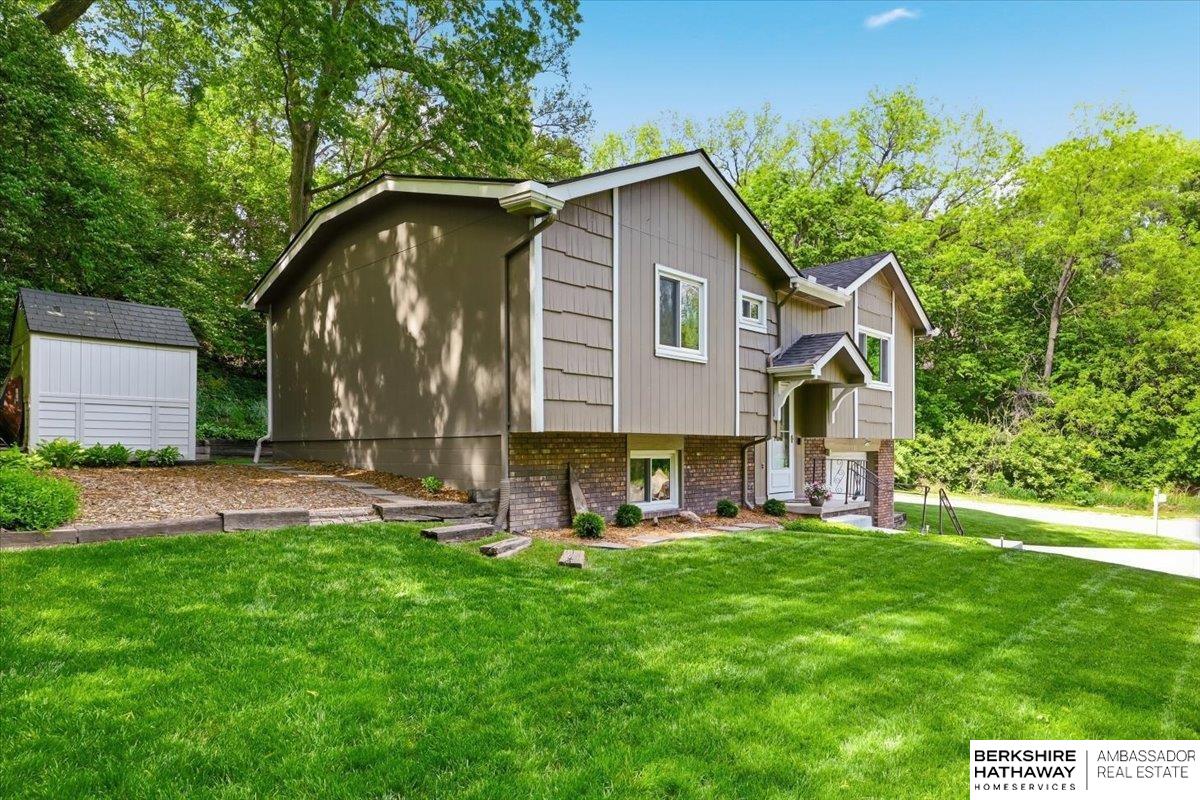 1123 Sandy Lane
