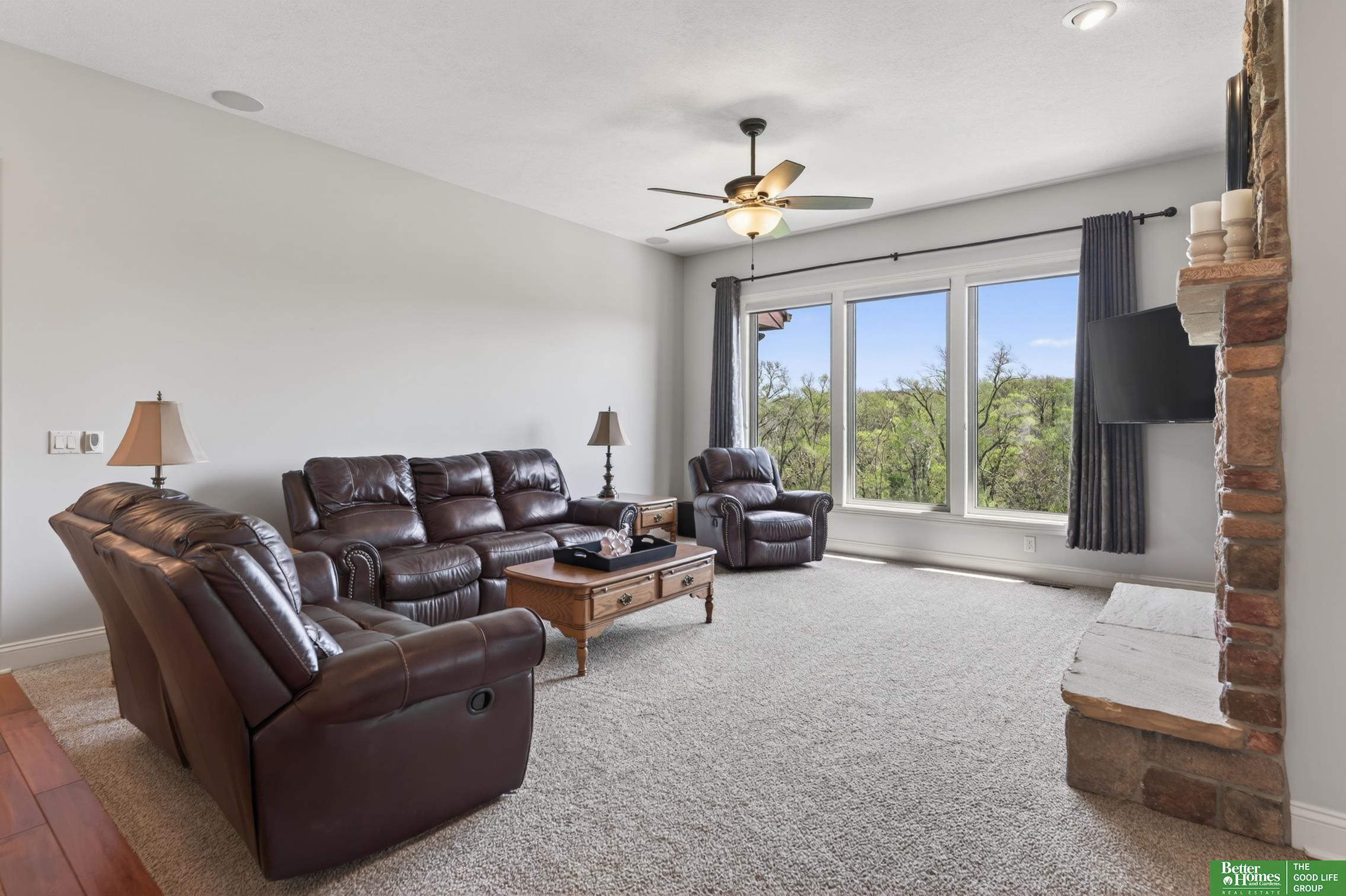 827 Wedgewood Court