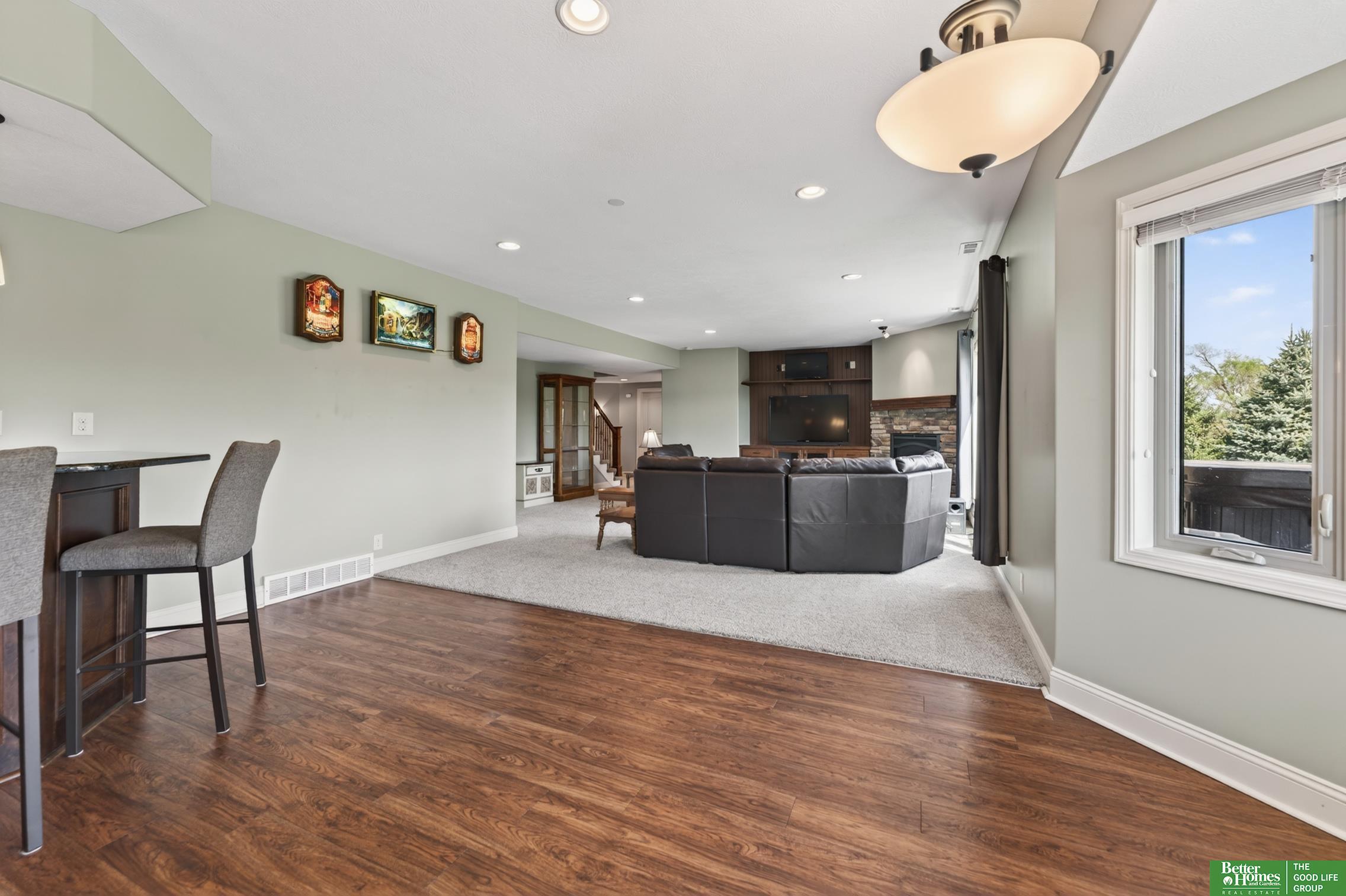 827 Wedgewood Court