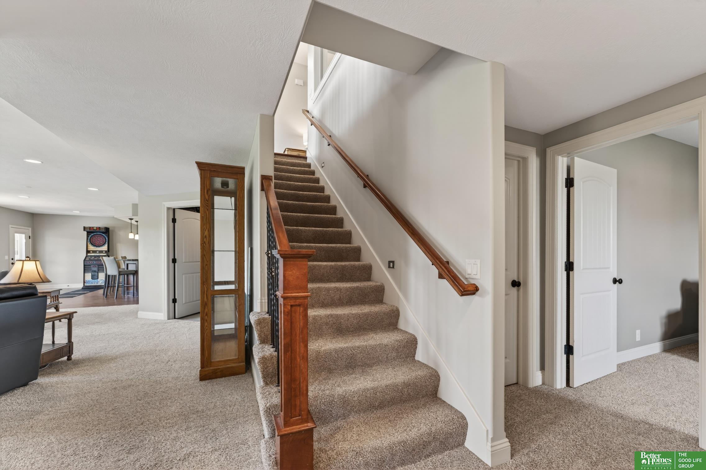 827 Wedgewood Court