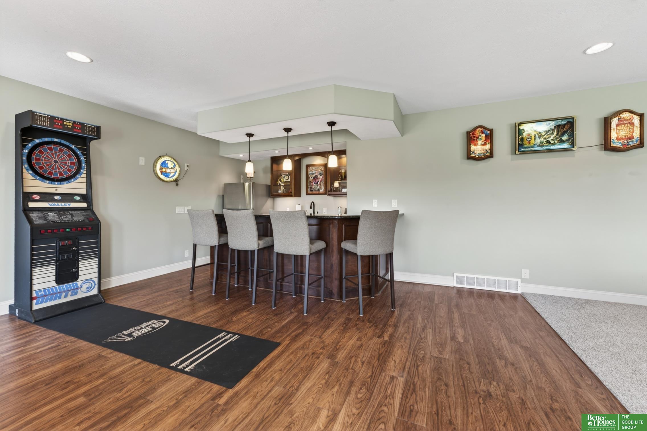 827 Wedgewood Court