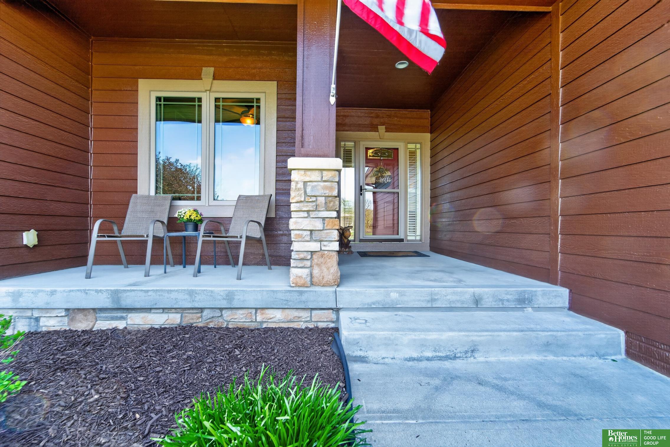 827 Wedgewood Court