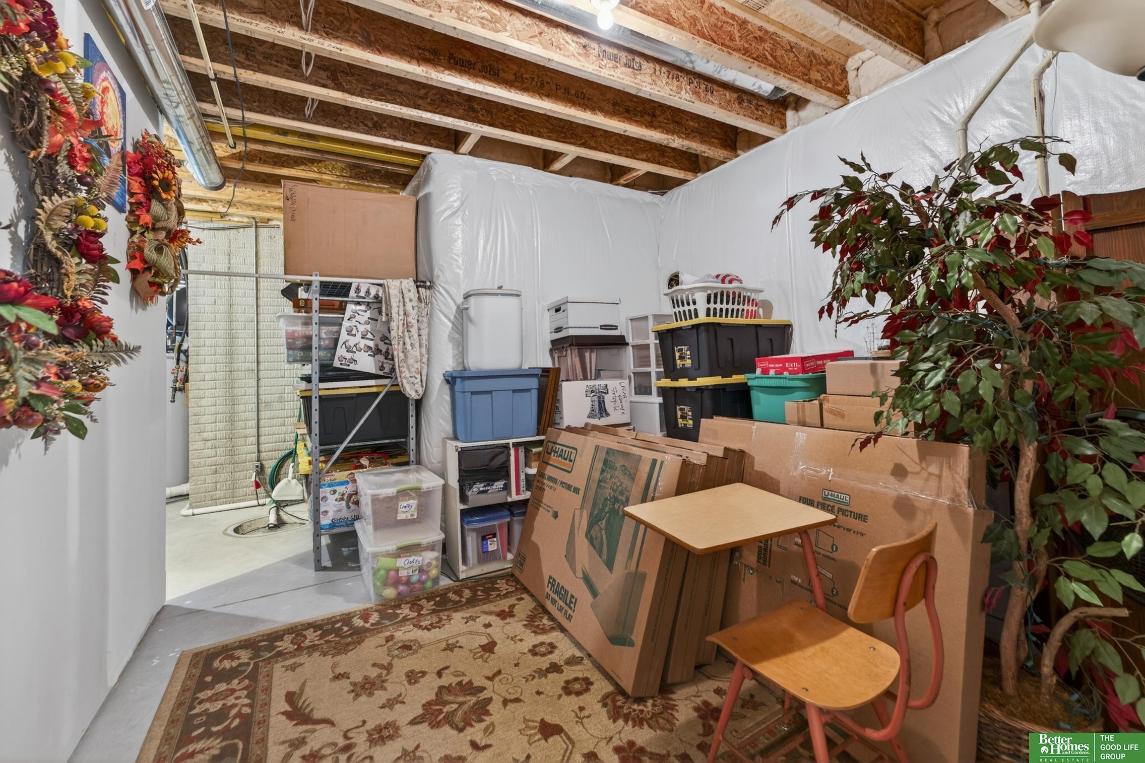 827 Wedgewood Court