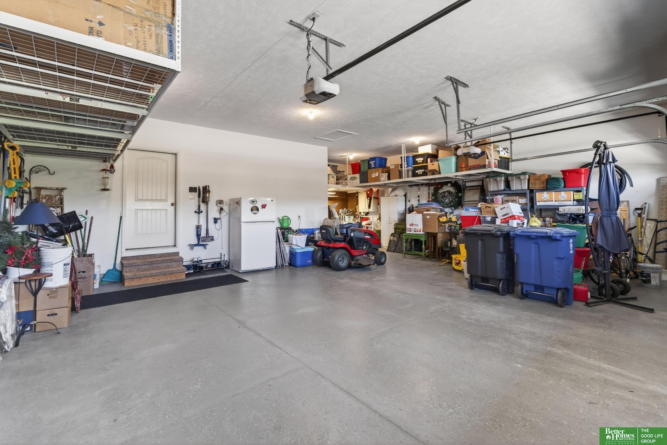 827 Wedgewood Court