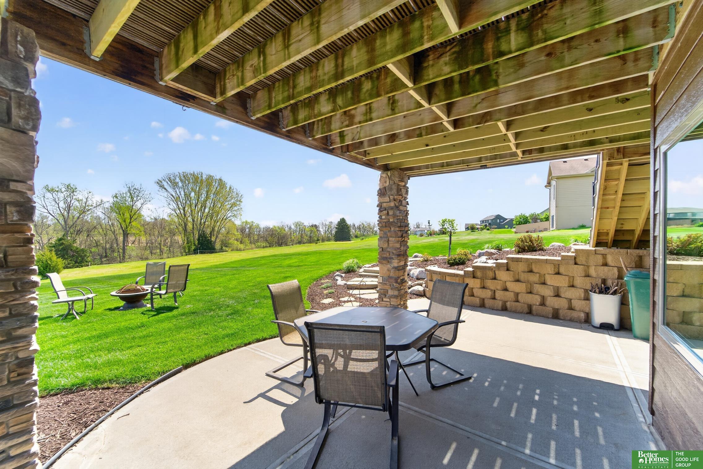 827 Wedgewood Court