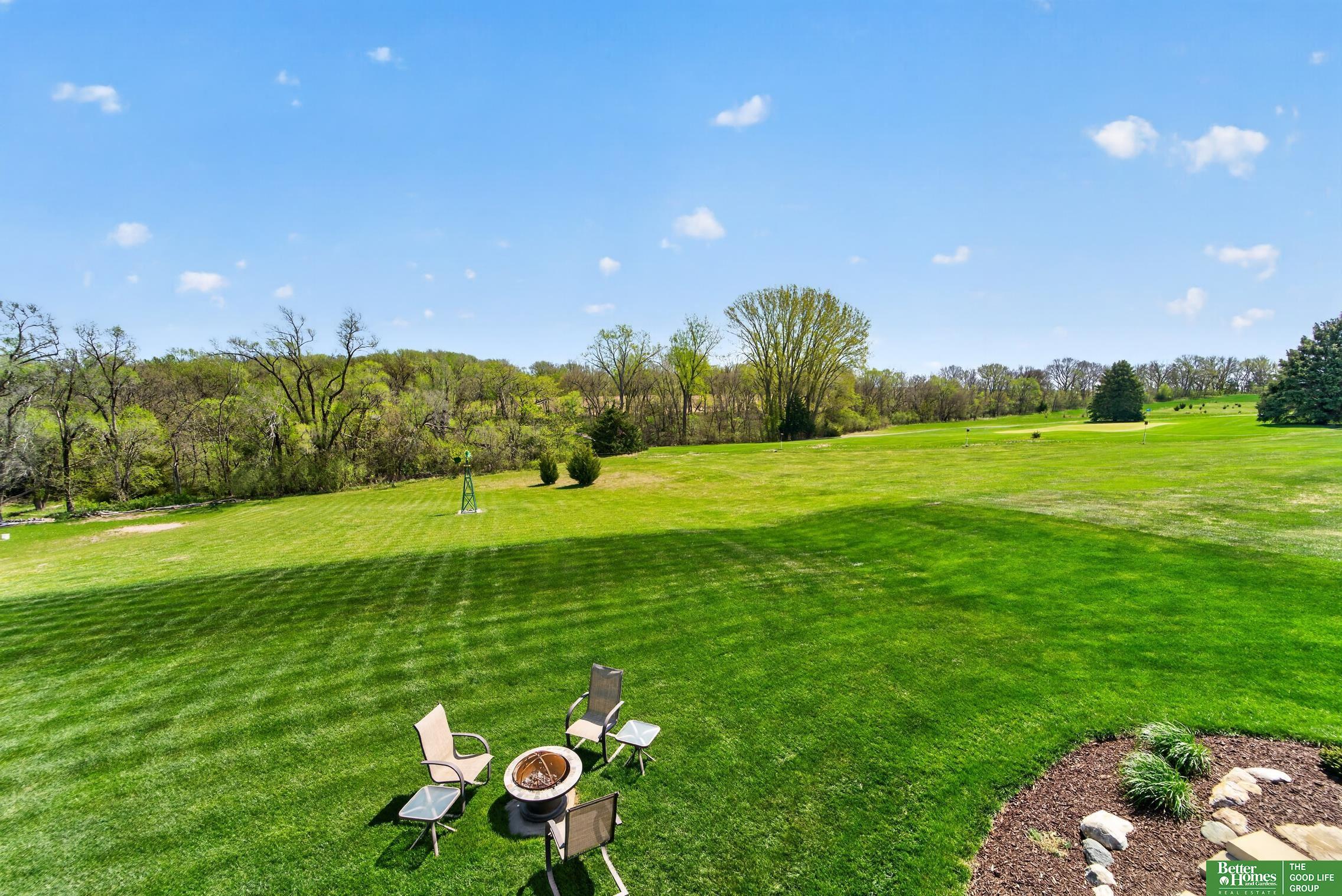 827 Wedgewood Court