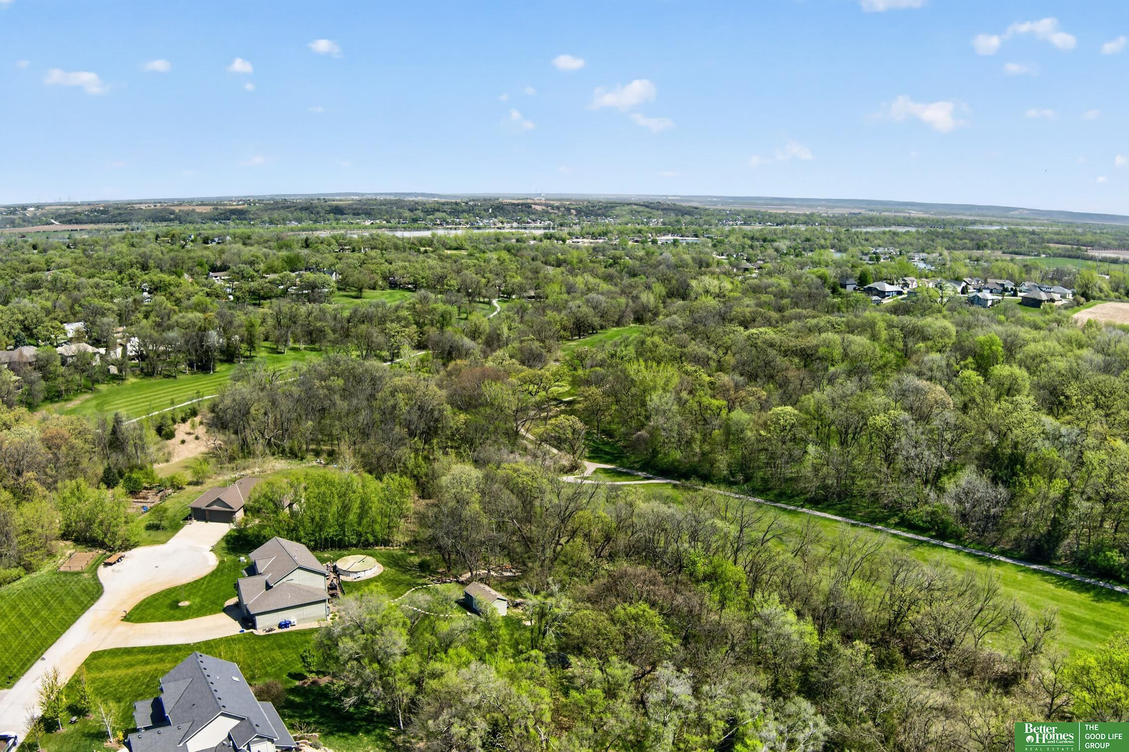 827 Wedgewood Court