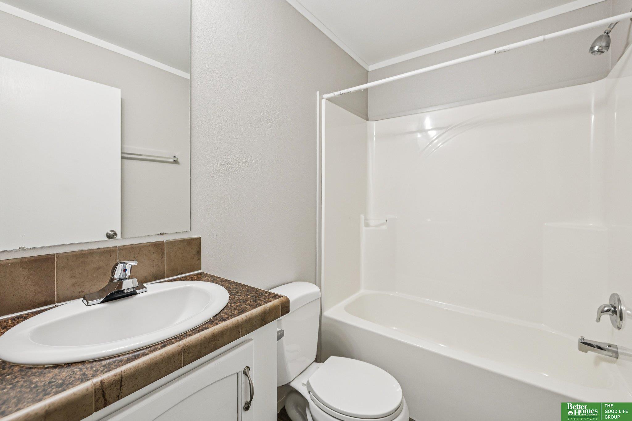 1075 W 8th Street # 18