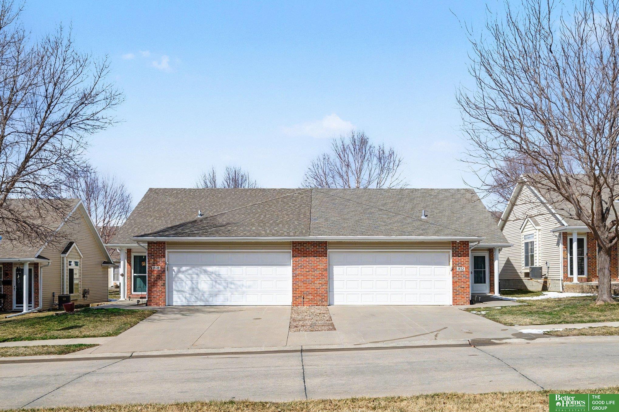 1832 N 175 Plaza