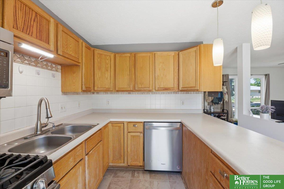 8211 Decatur Street