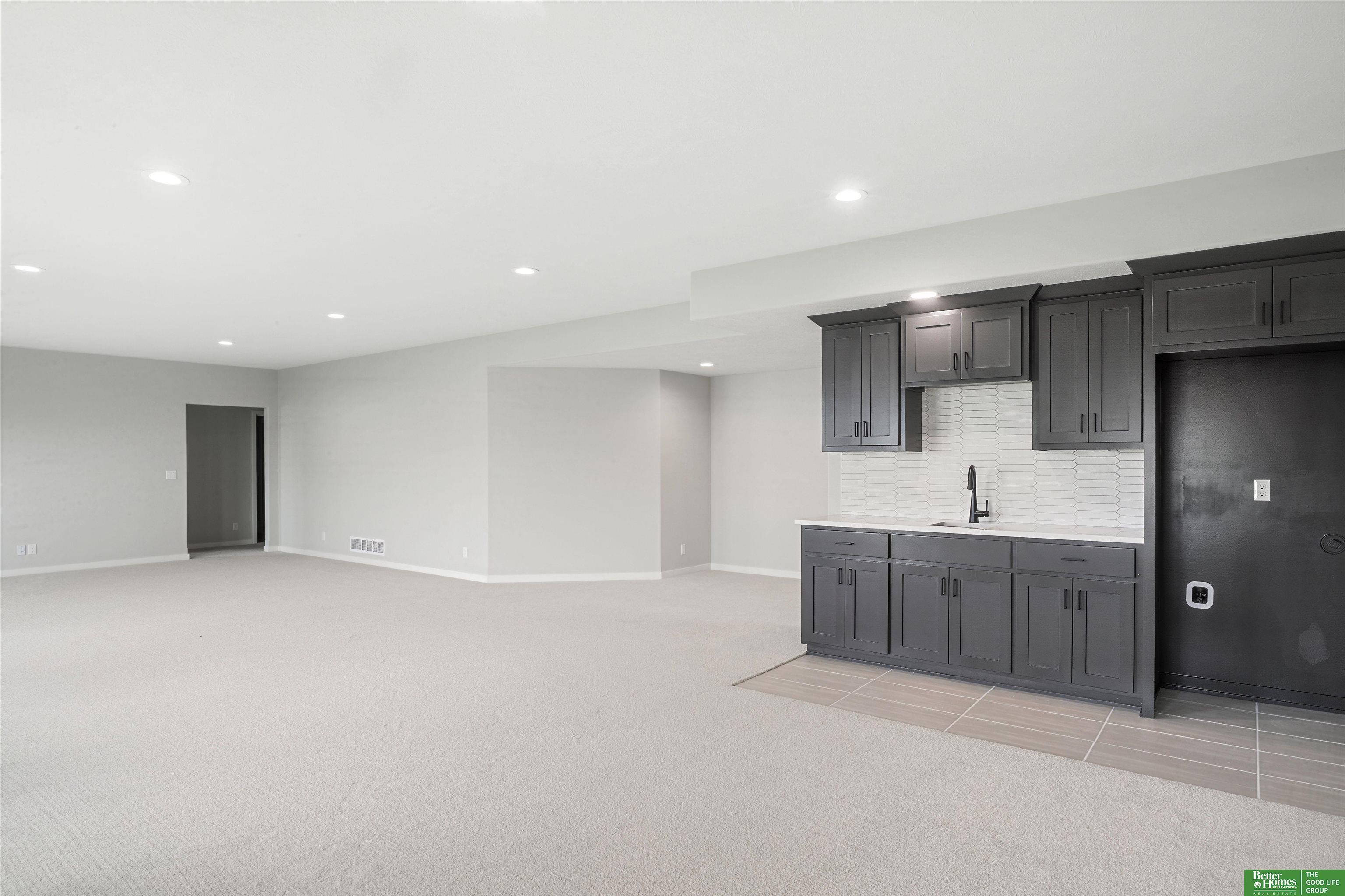 12358 Lake Vista Drive