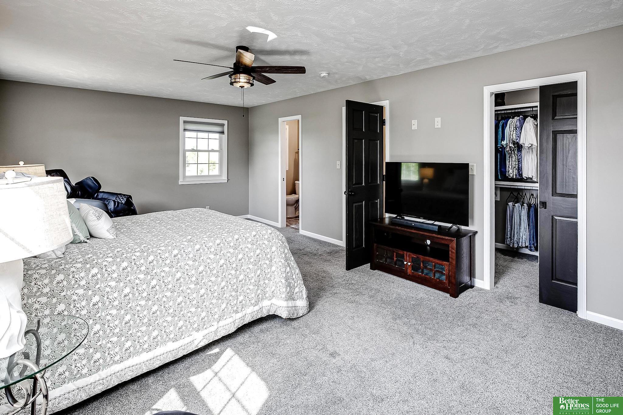 2116 Fairview Road